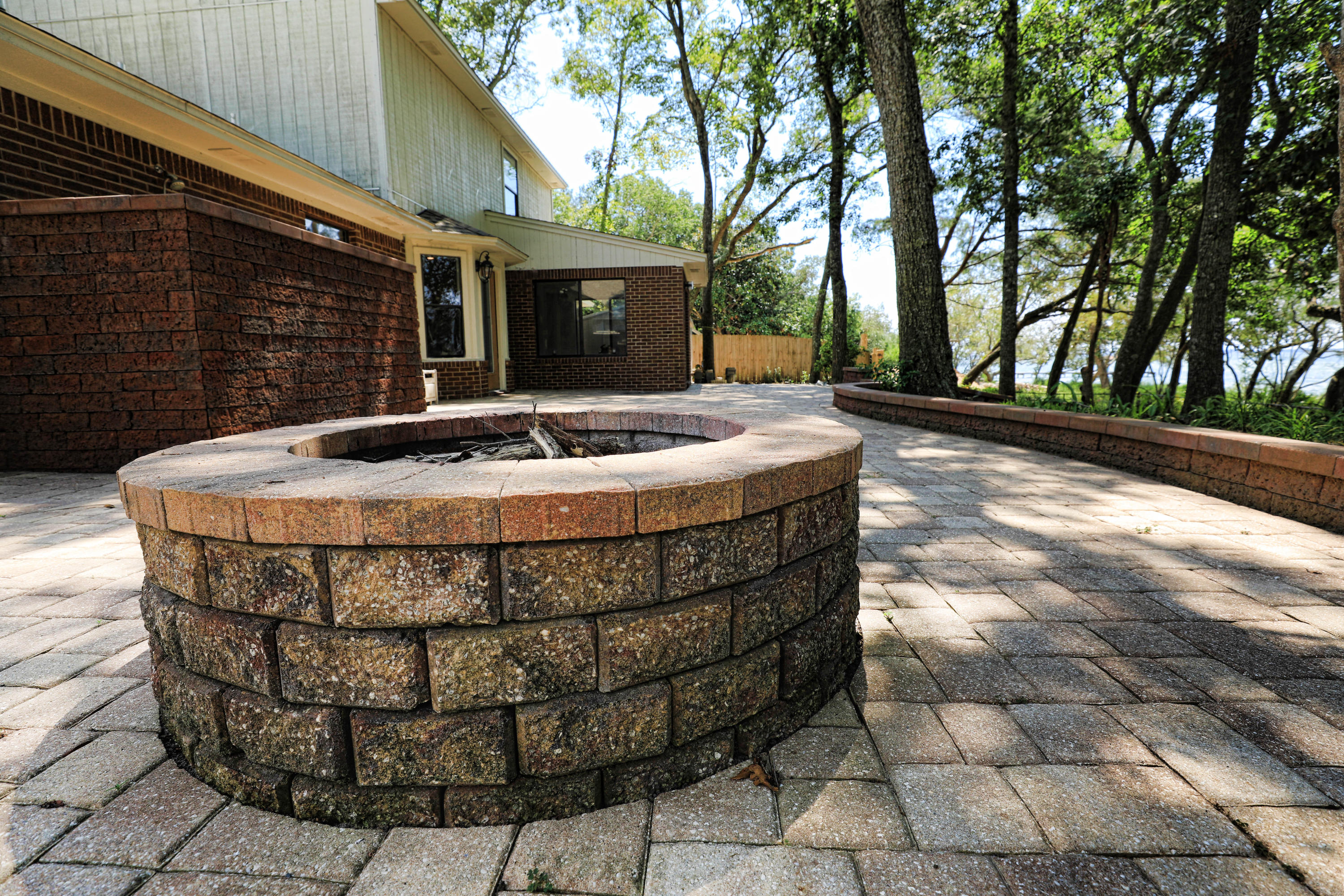 LAKE PIPPIN - Residential