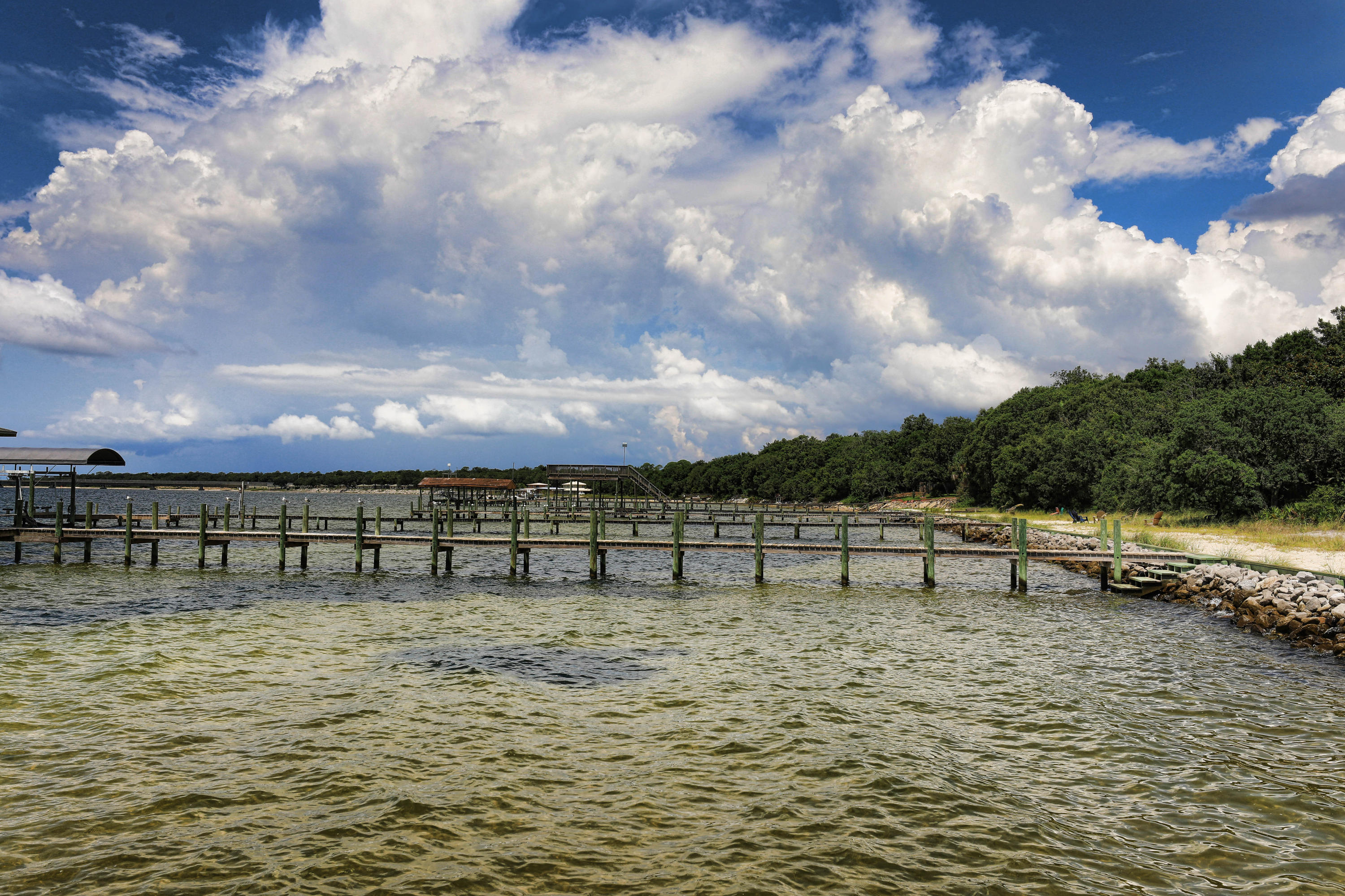 LAKE PIPPIN - Residential