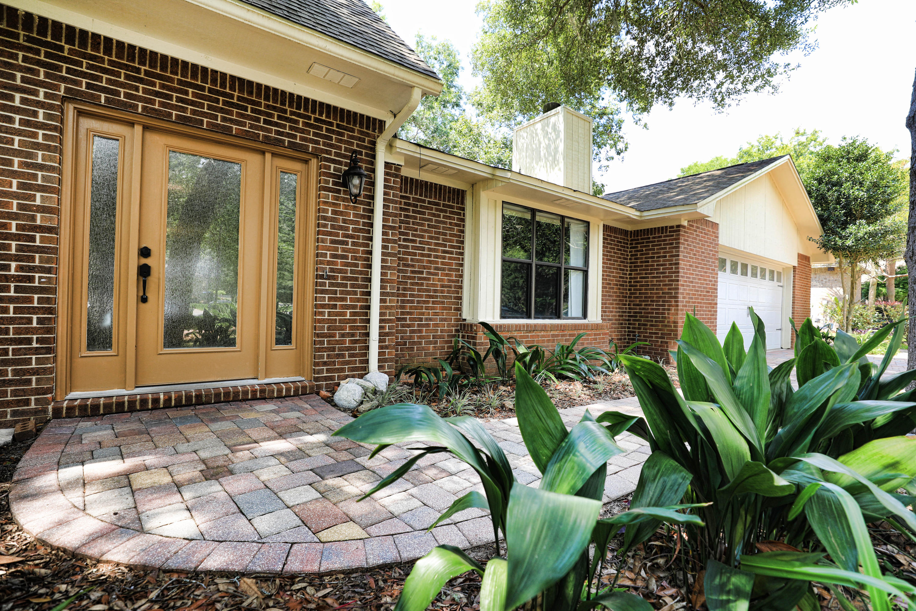 LAKE PIPPIN - Residential