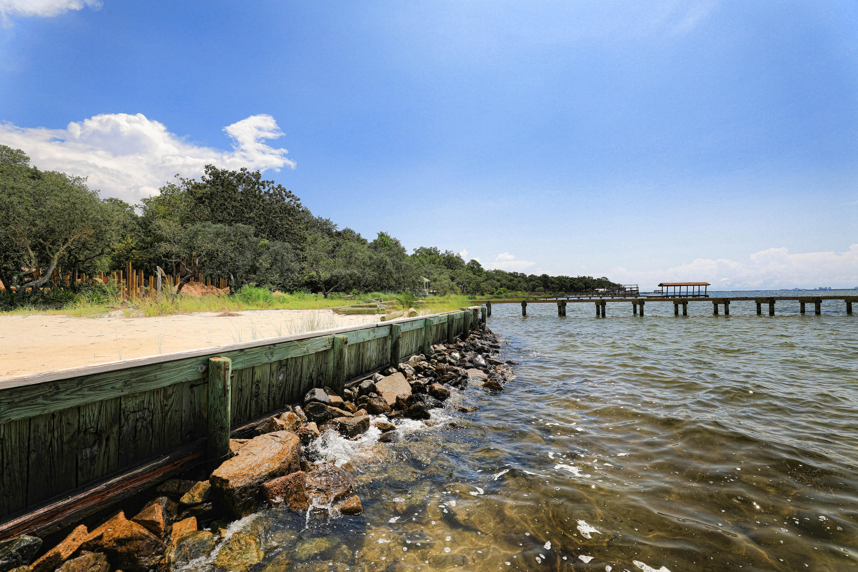 LAKE PIPPIN - Residential