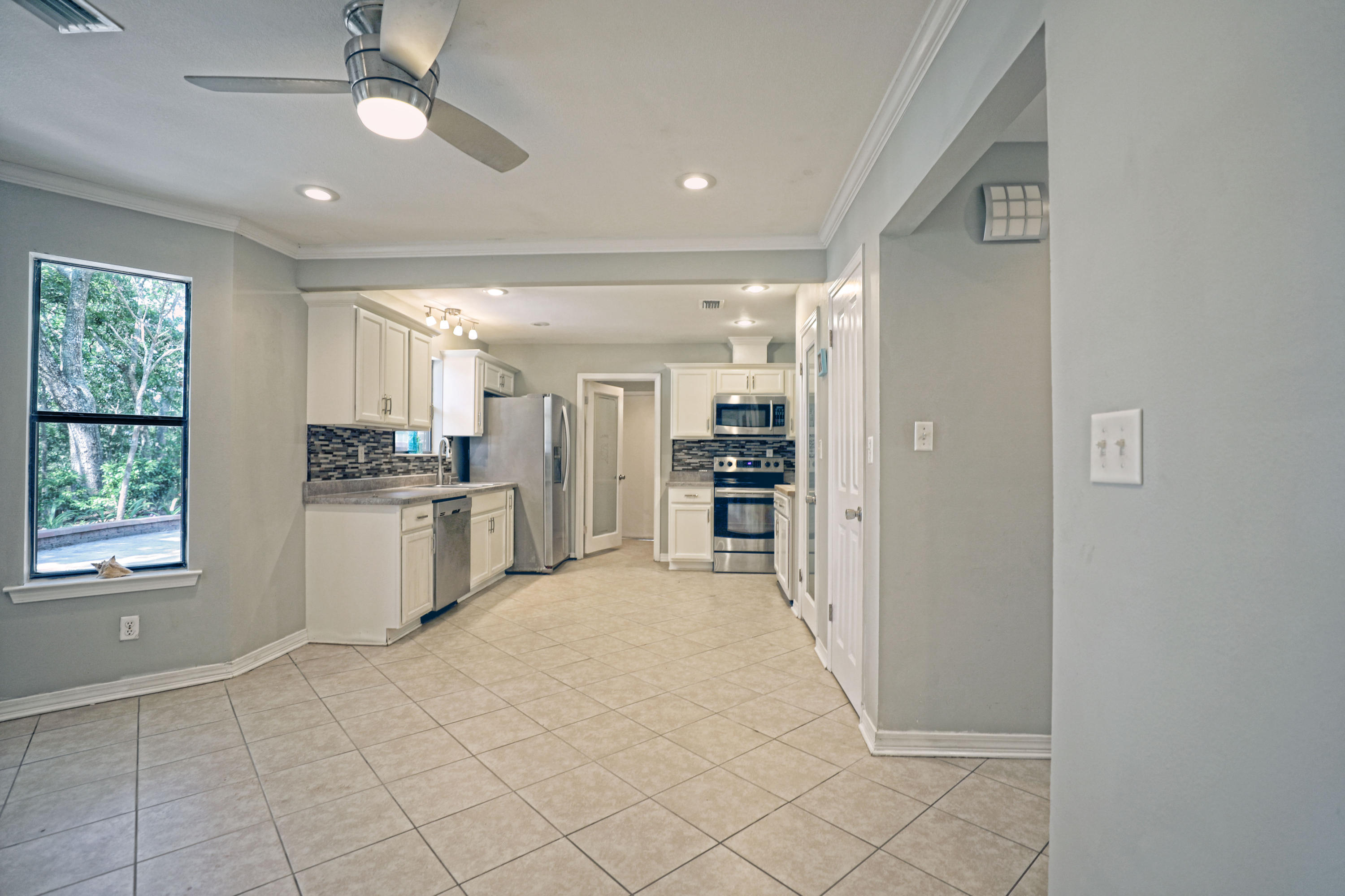 LAKE PIPPIN - Residential