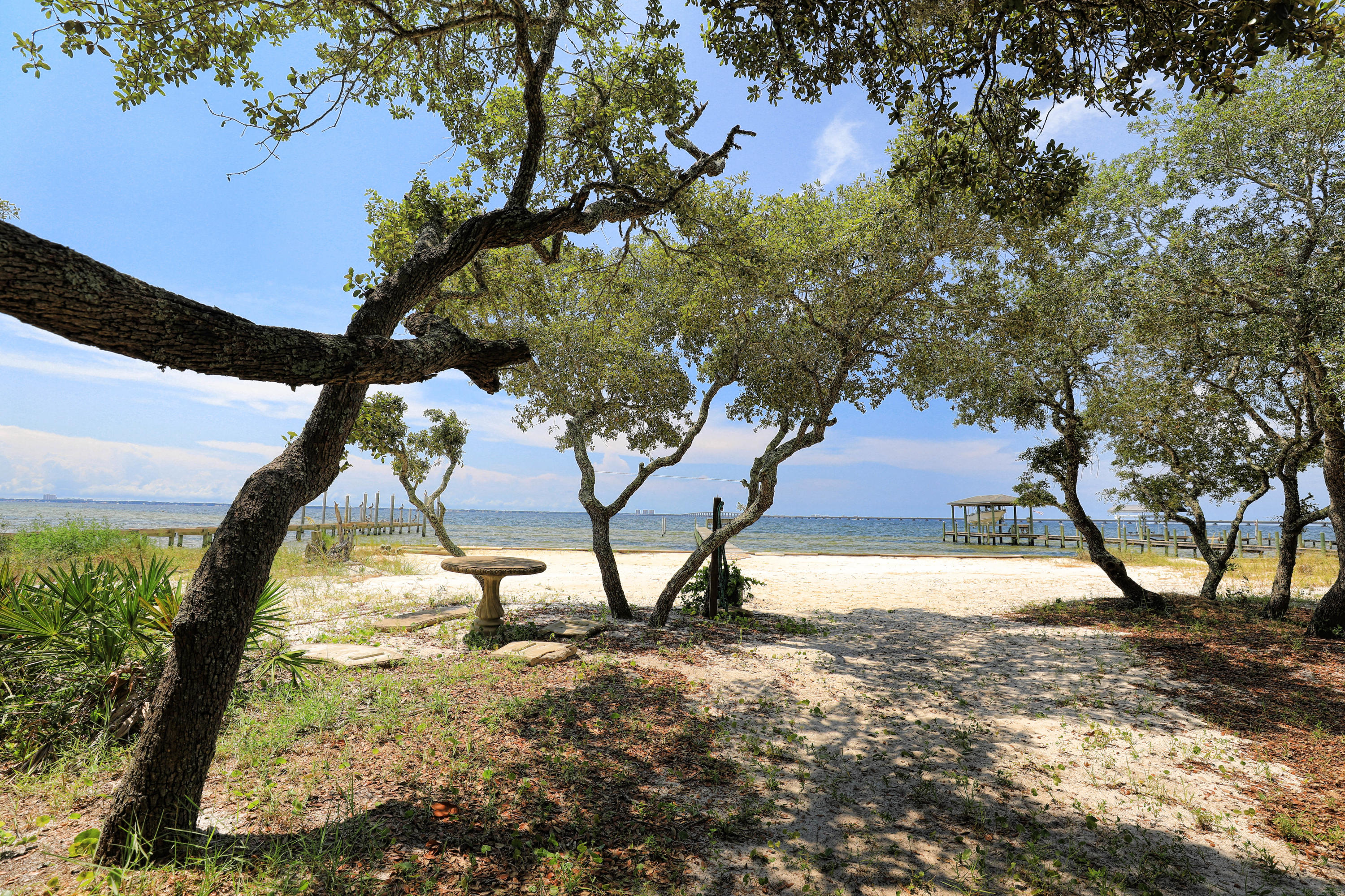 LAKE PIPPIN - Residential