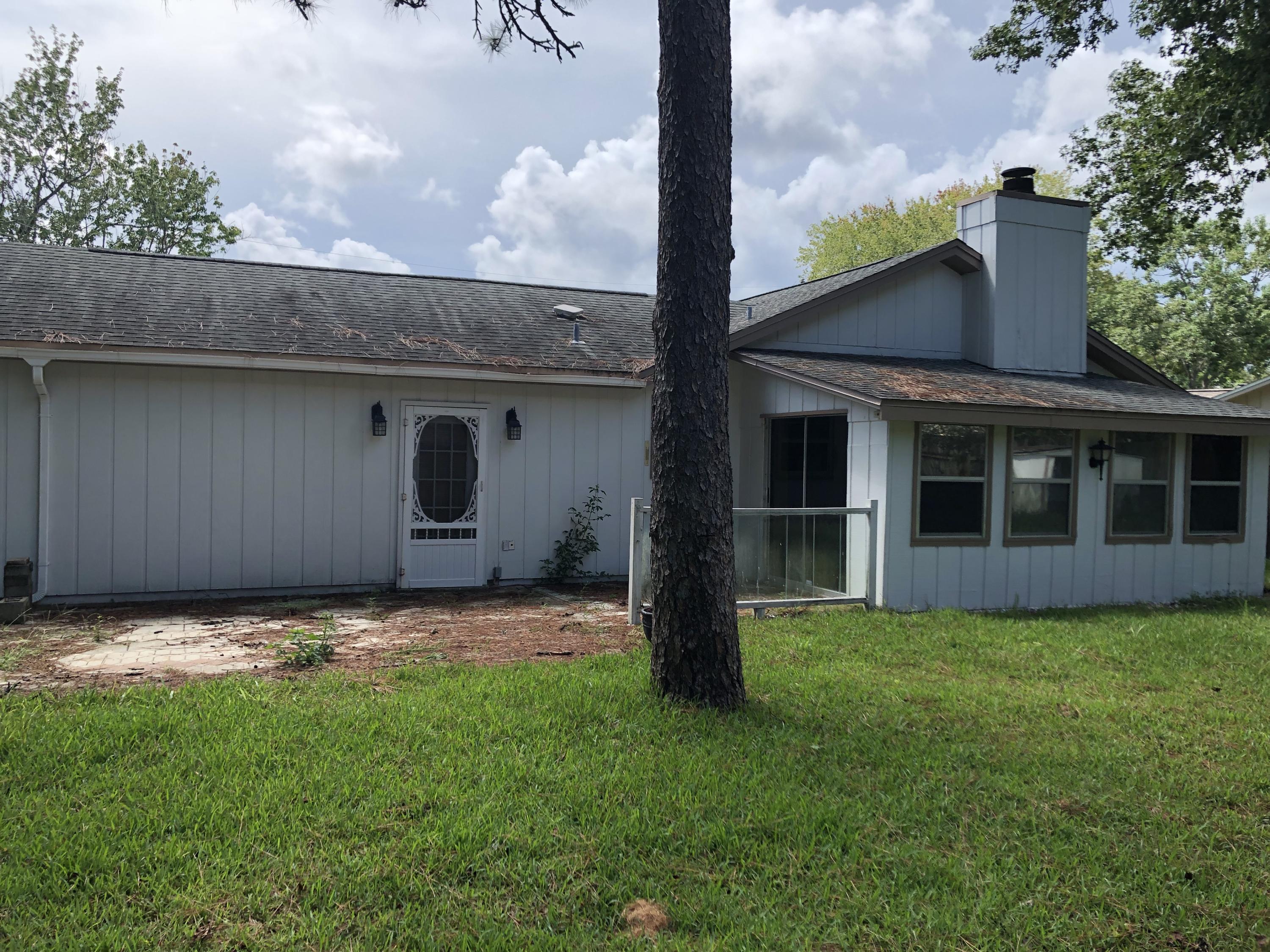 OAKRIDGE MANOR - Residential