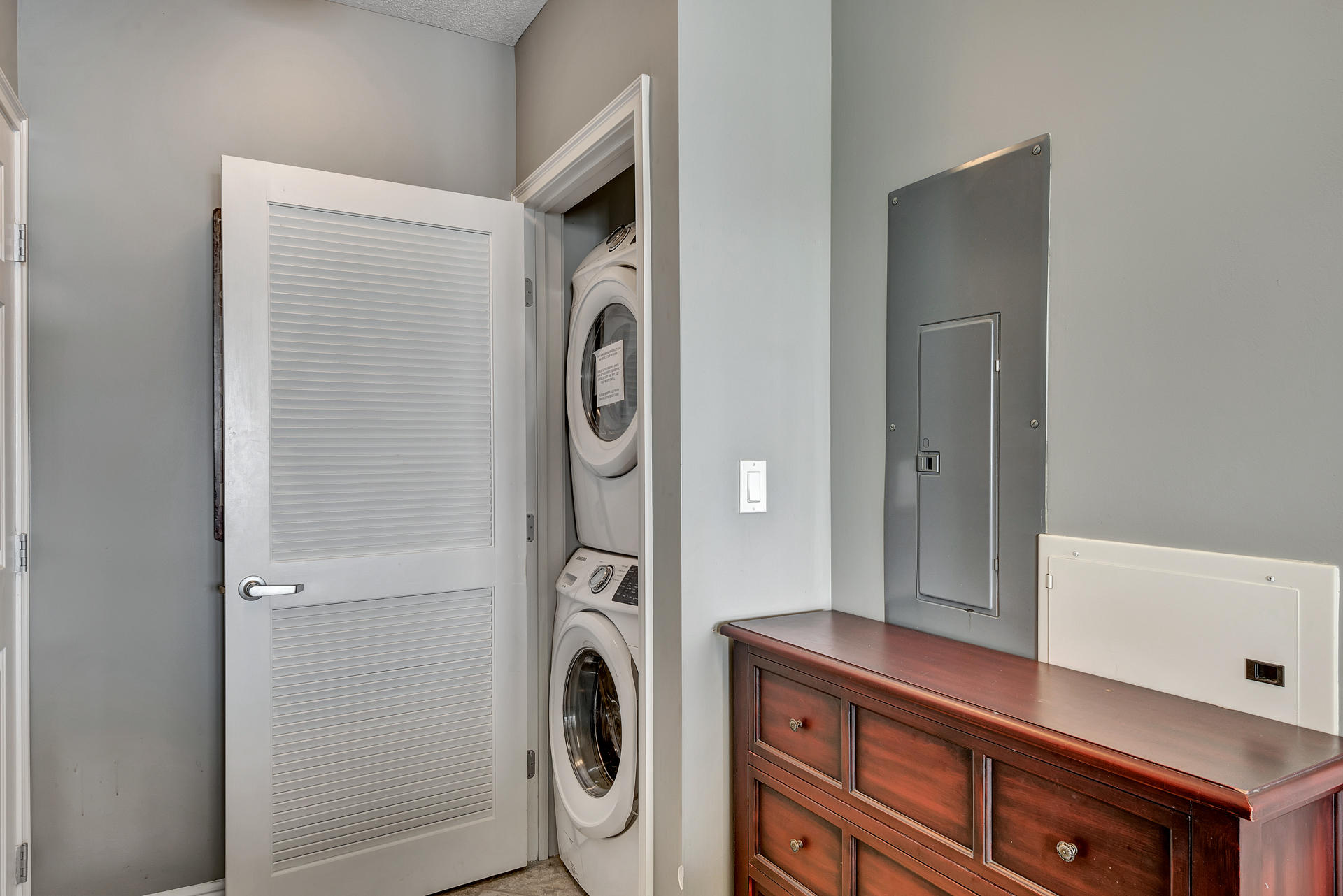 WATERS EDGE - Residential