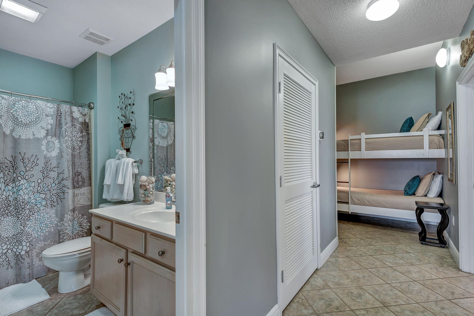 WATERS EDGE - Residential