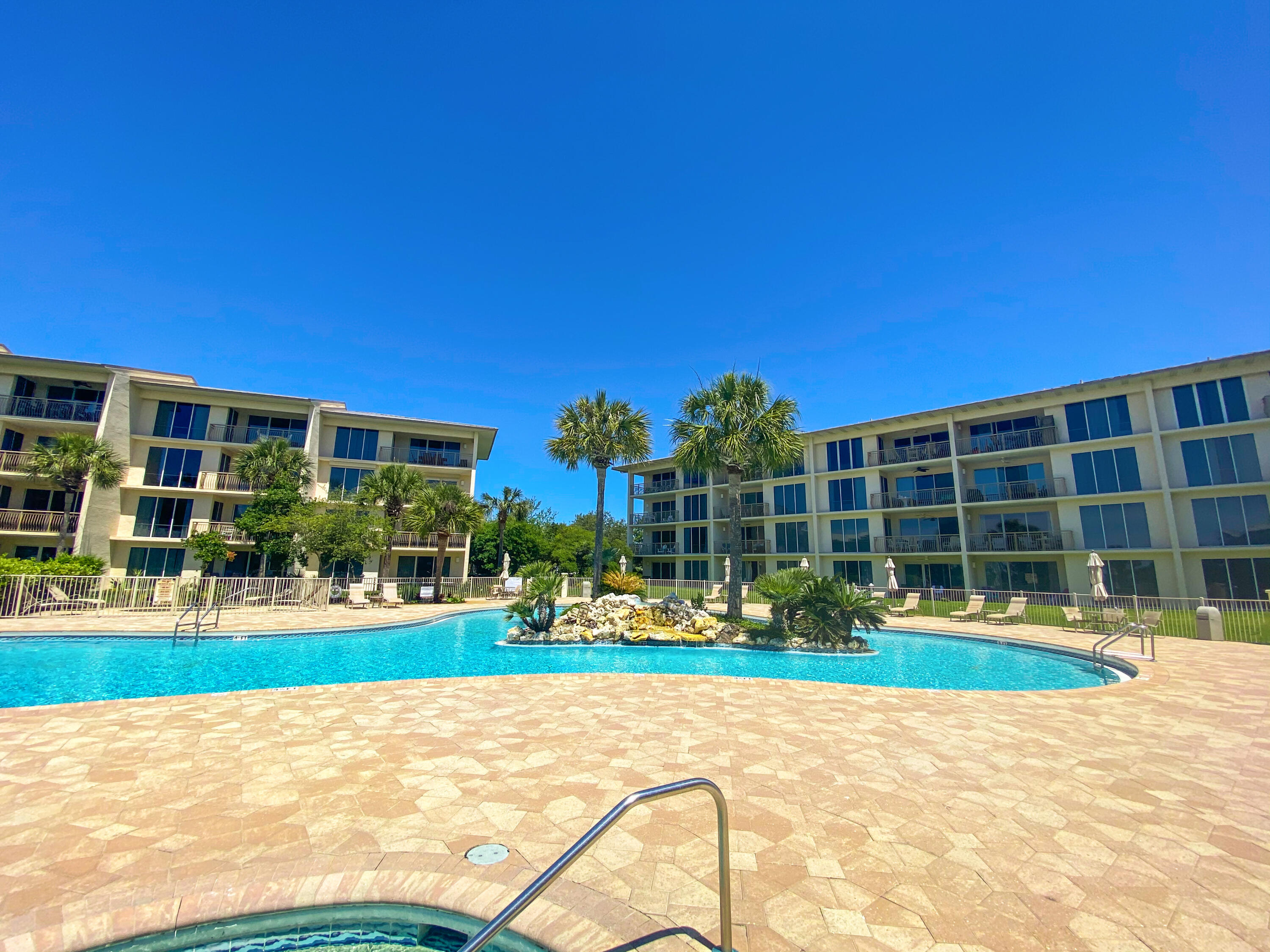 HIGH POINTE RESORT CONDO - Residential