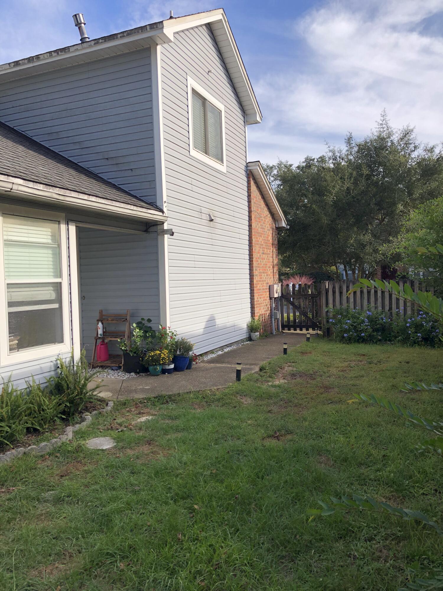 PARKWOOD AT BLUEWATER BAY - Residential Lease