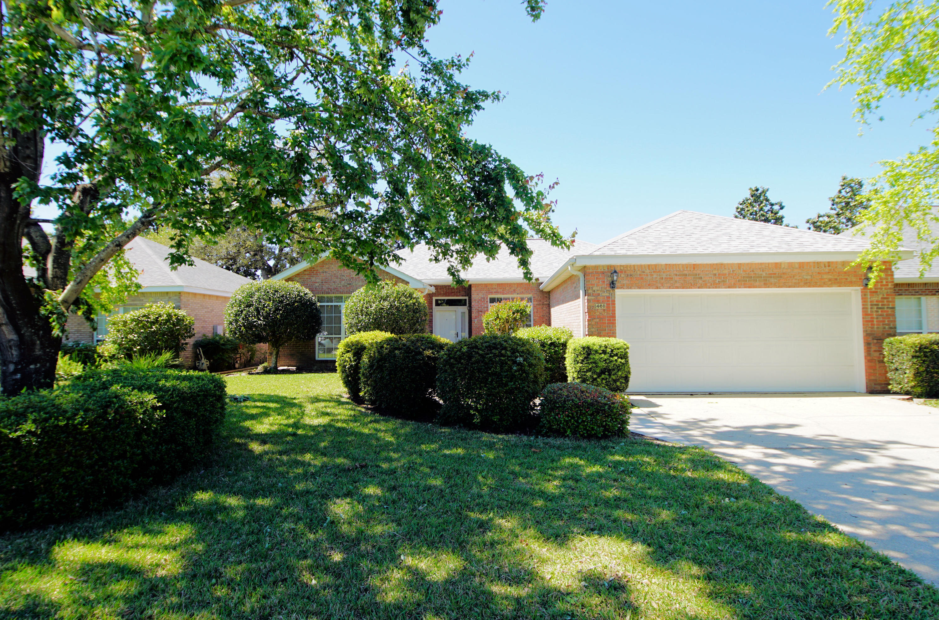 CROSSINGS AT BLUEWATER BAY - Residential