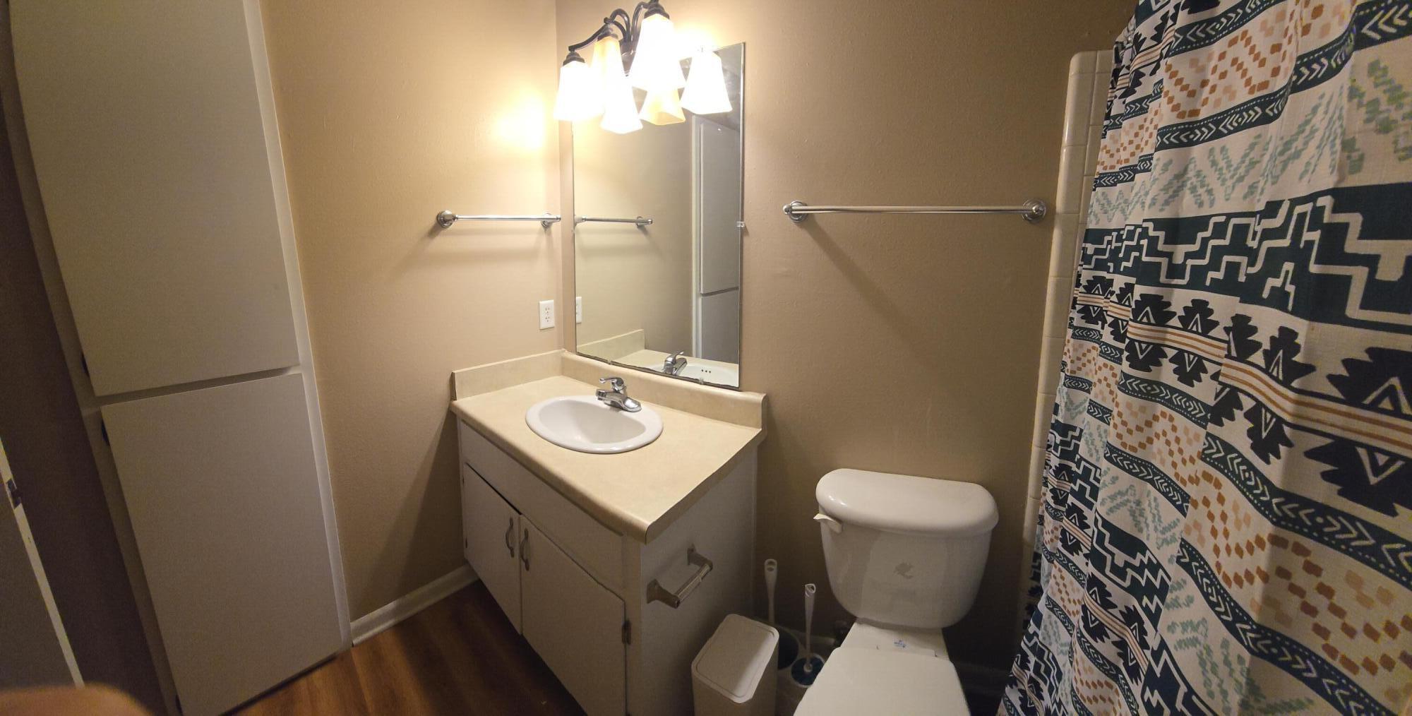 PORT DIXIE - Residential Lease