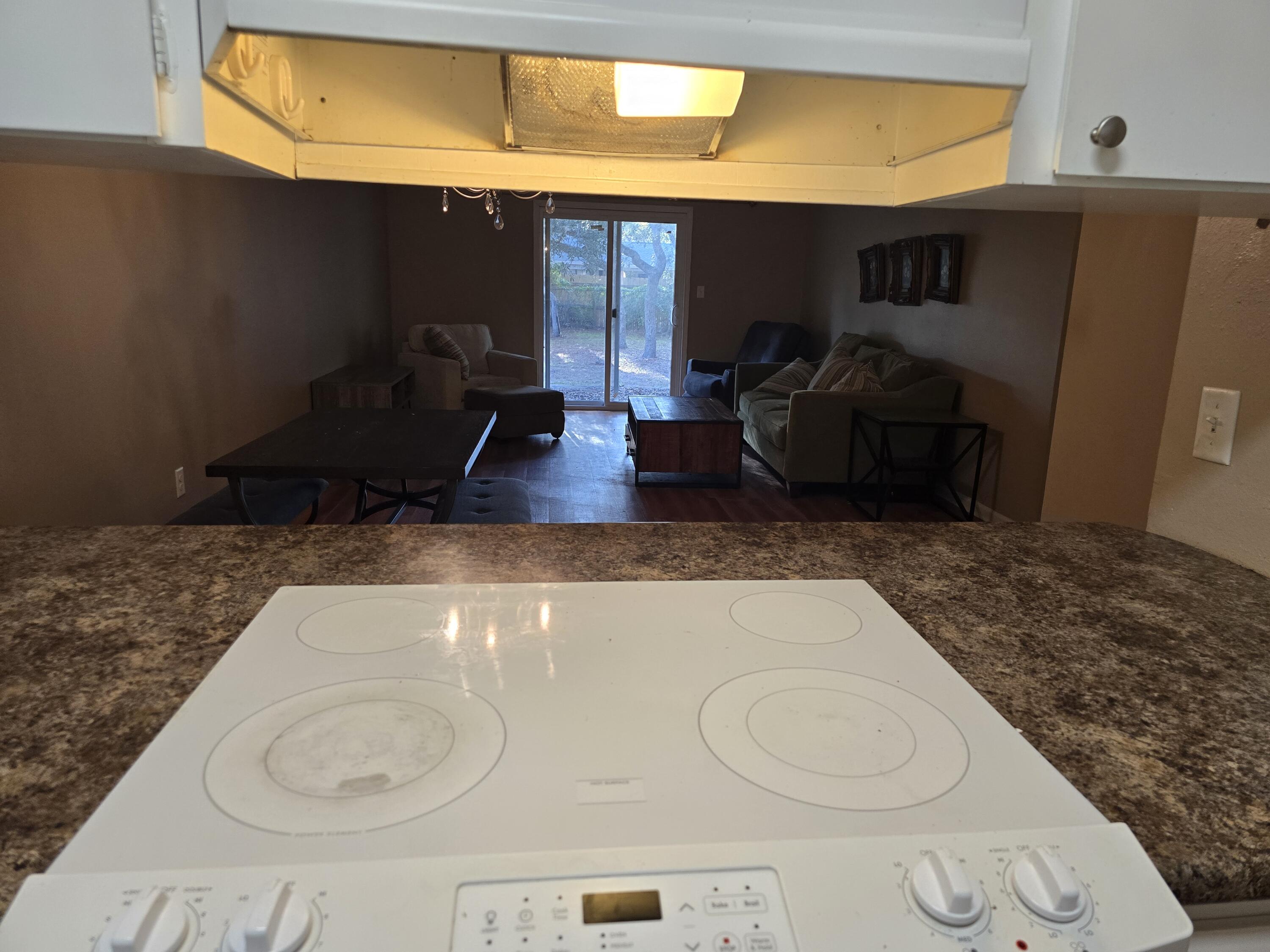 PORT DIXIE - Residential Lease