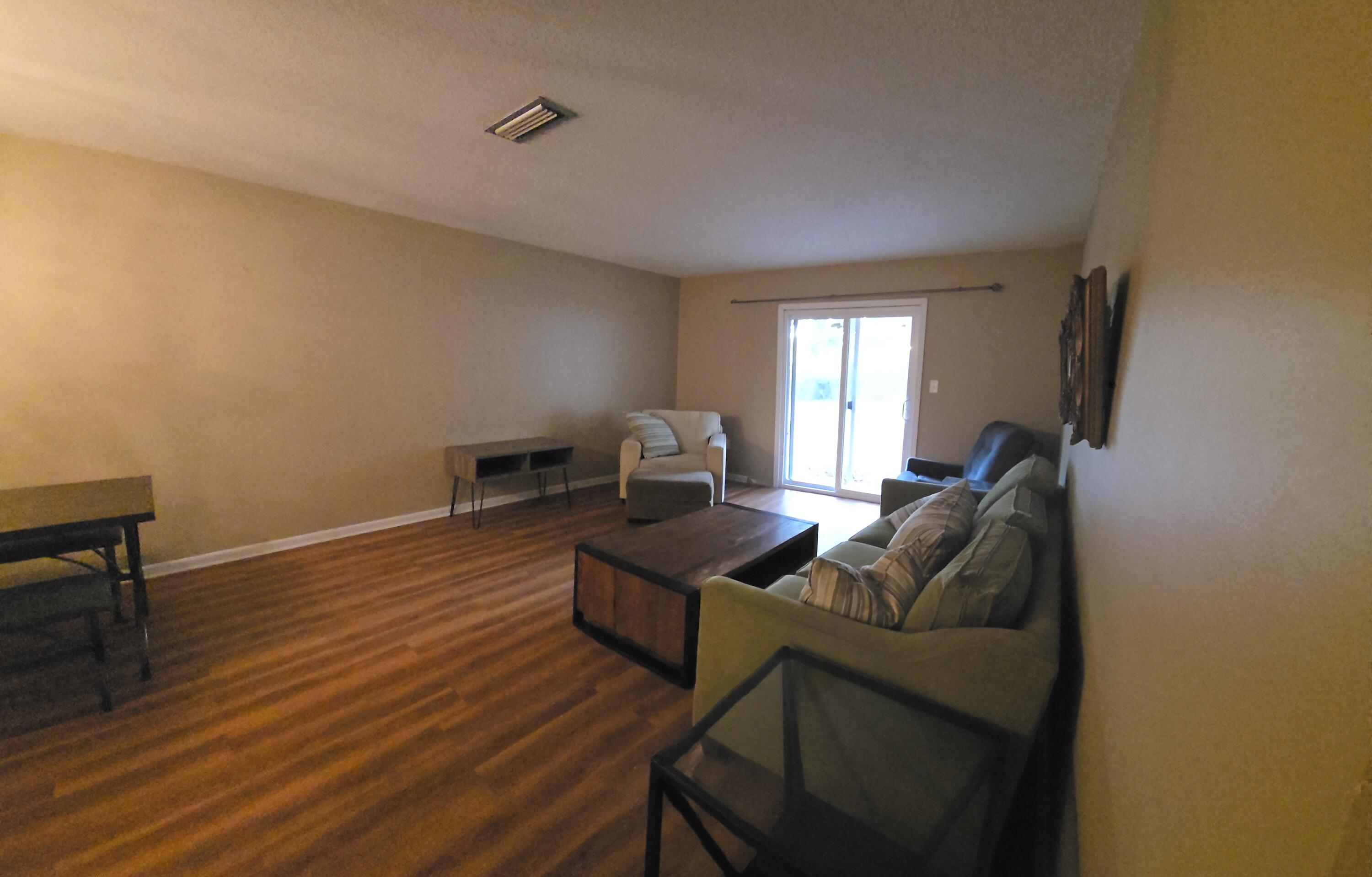 PORT DIXIE - Residential Lease