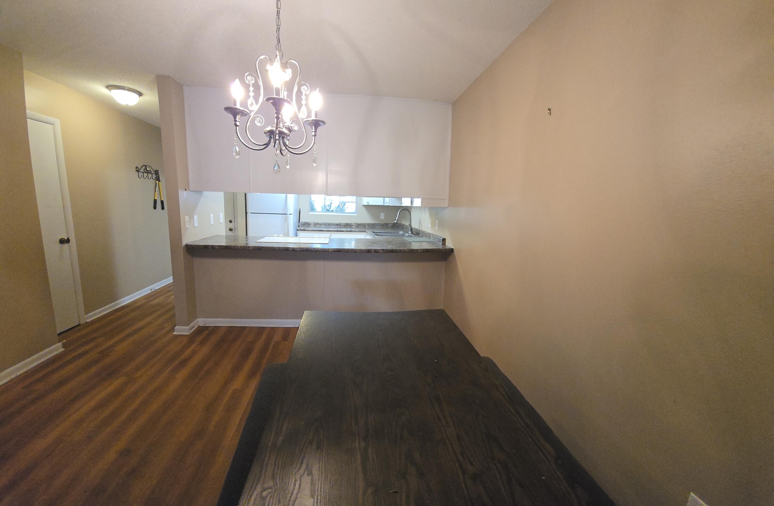 PORT DIXIE - Residential Lease