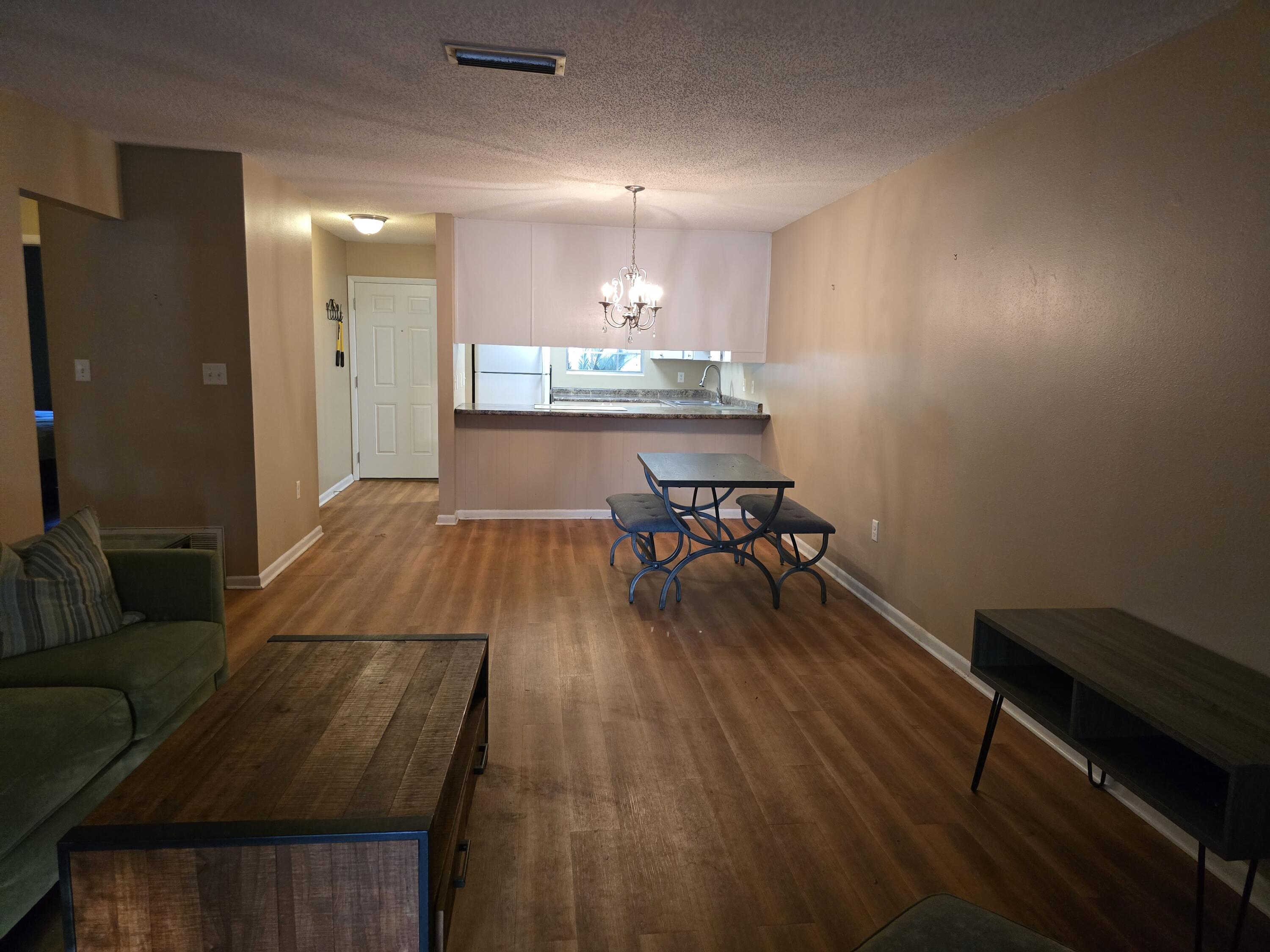 PORT DIXIE - Residential Lease