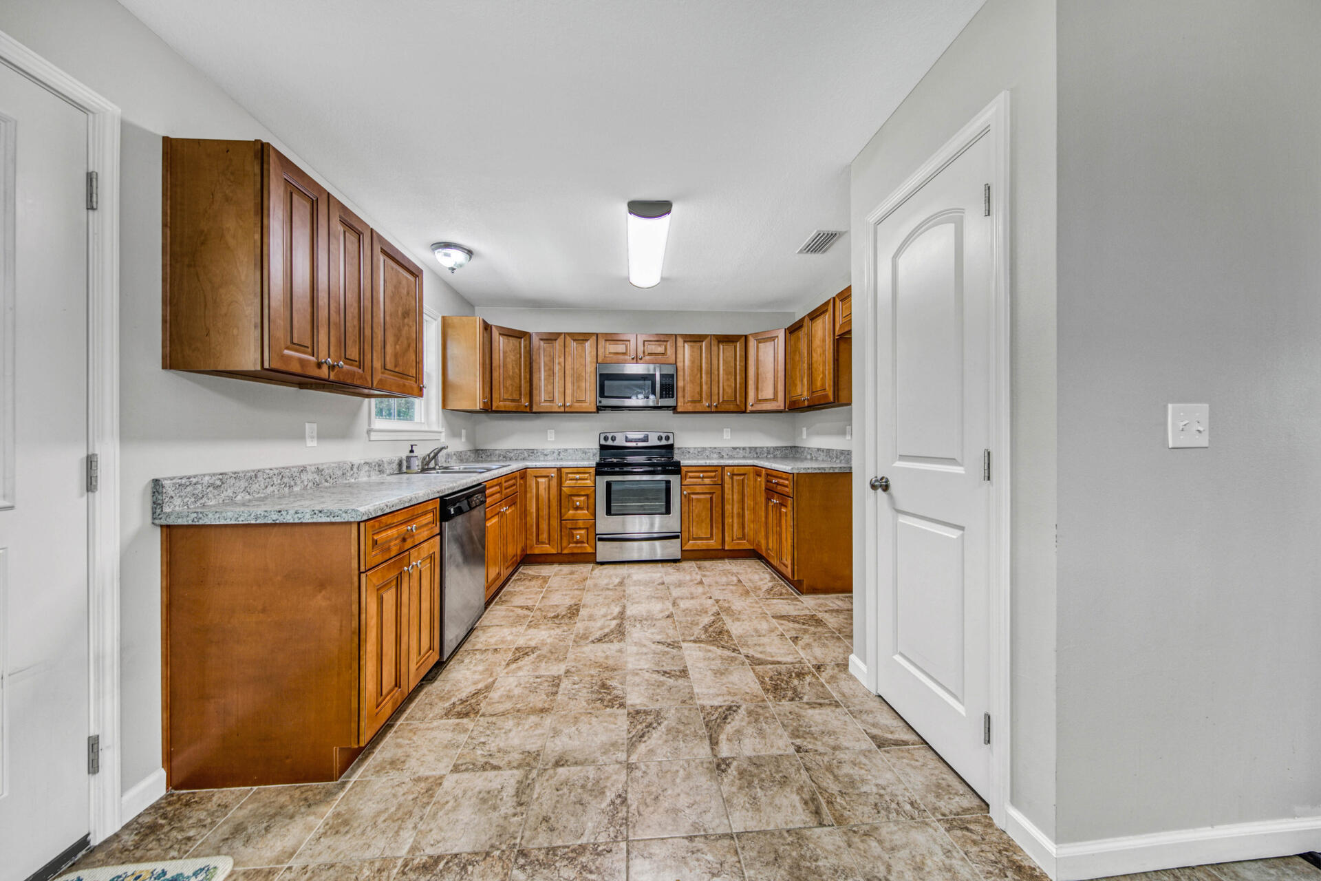 SPRING HILL ESTATES - Residential