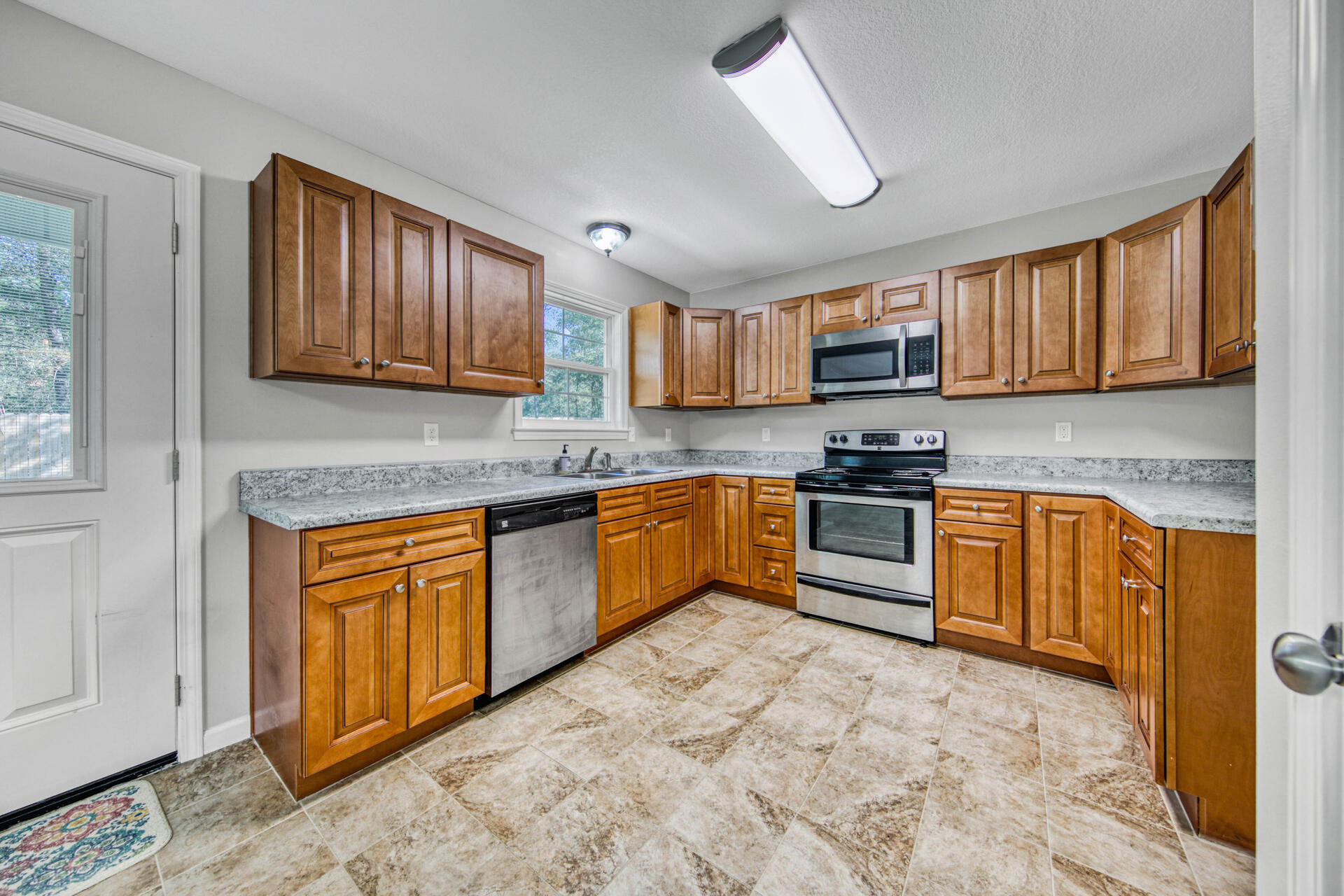 SPRING HILL ESTATES - Residential