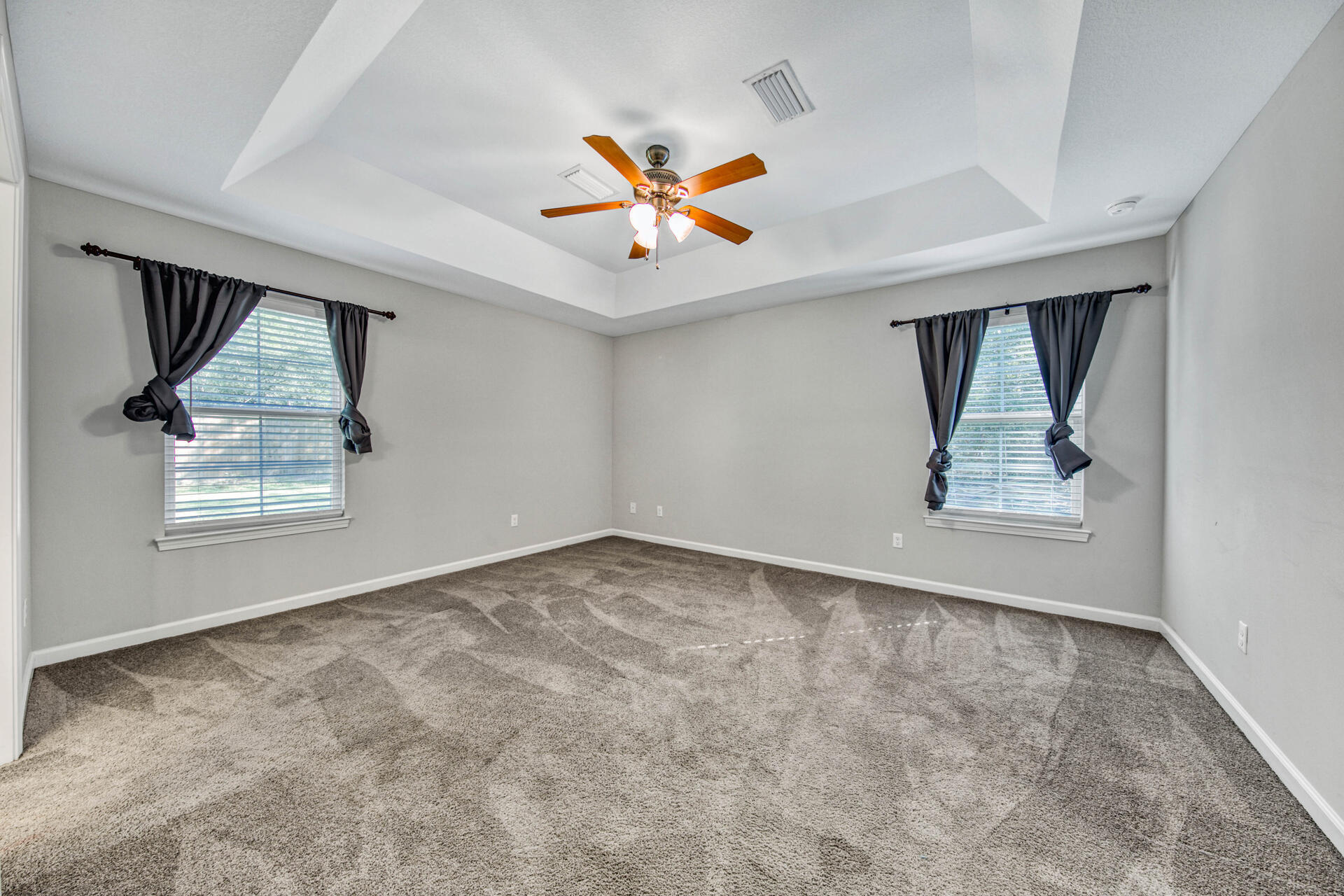 SPRING HILL ESTATES - Residential