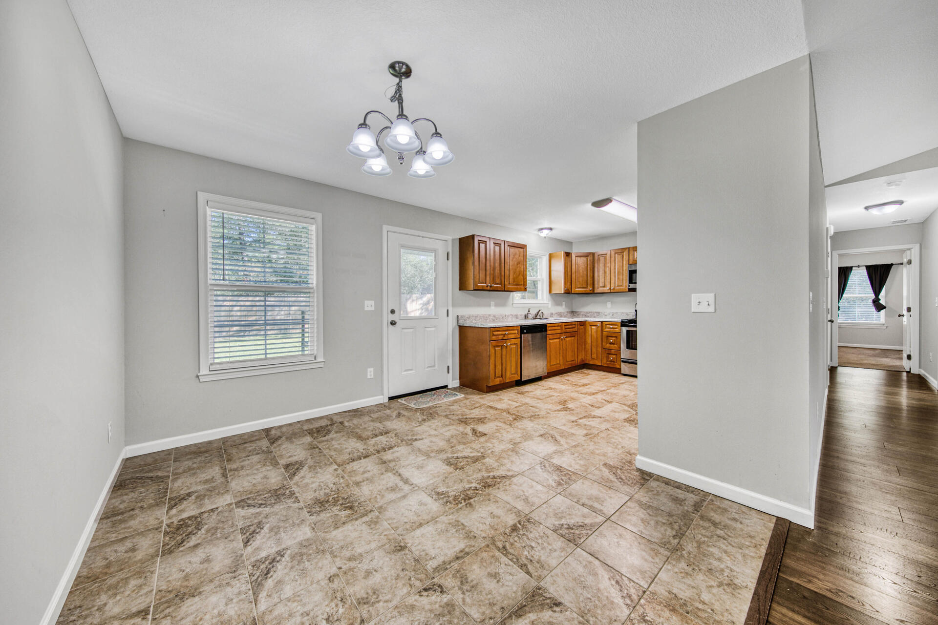 SPRING HILL ESTATES - Residential