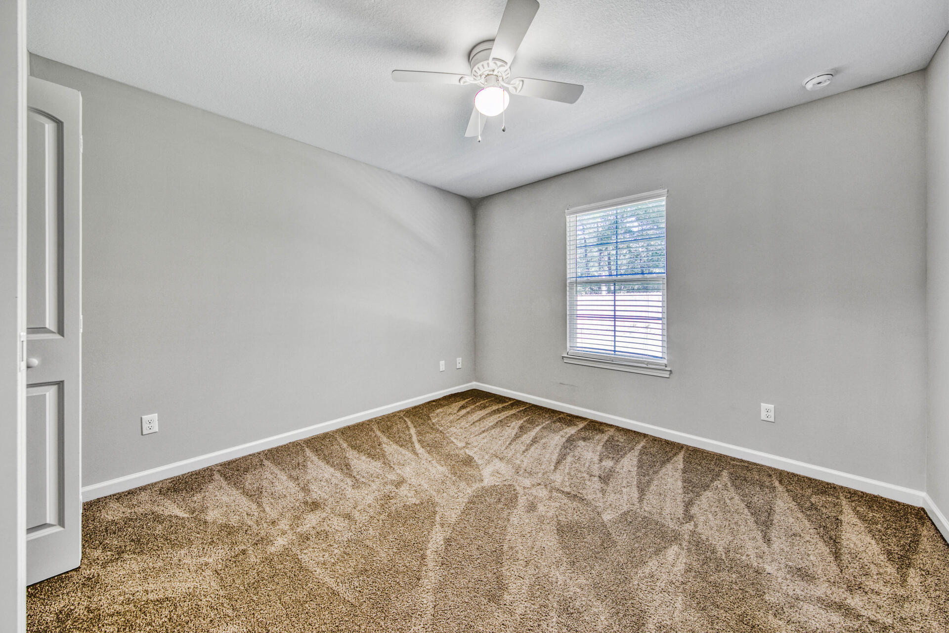 SPRING HILL ESTATES - Residential