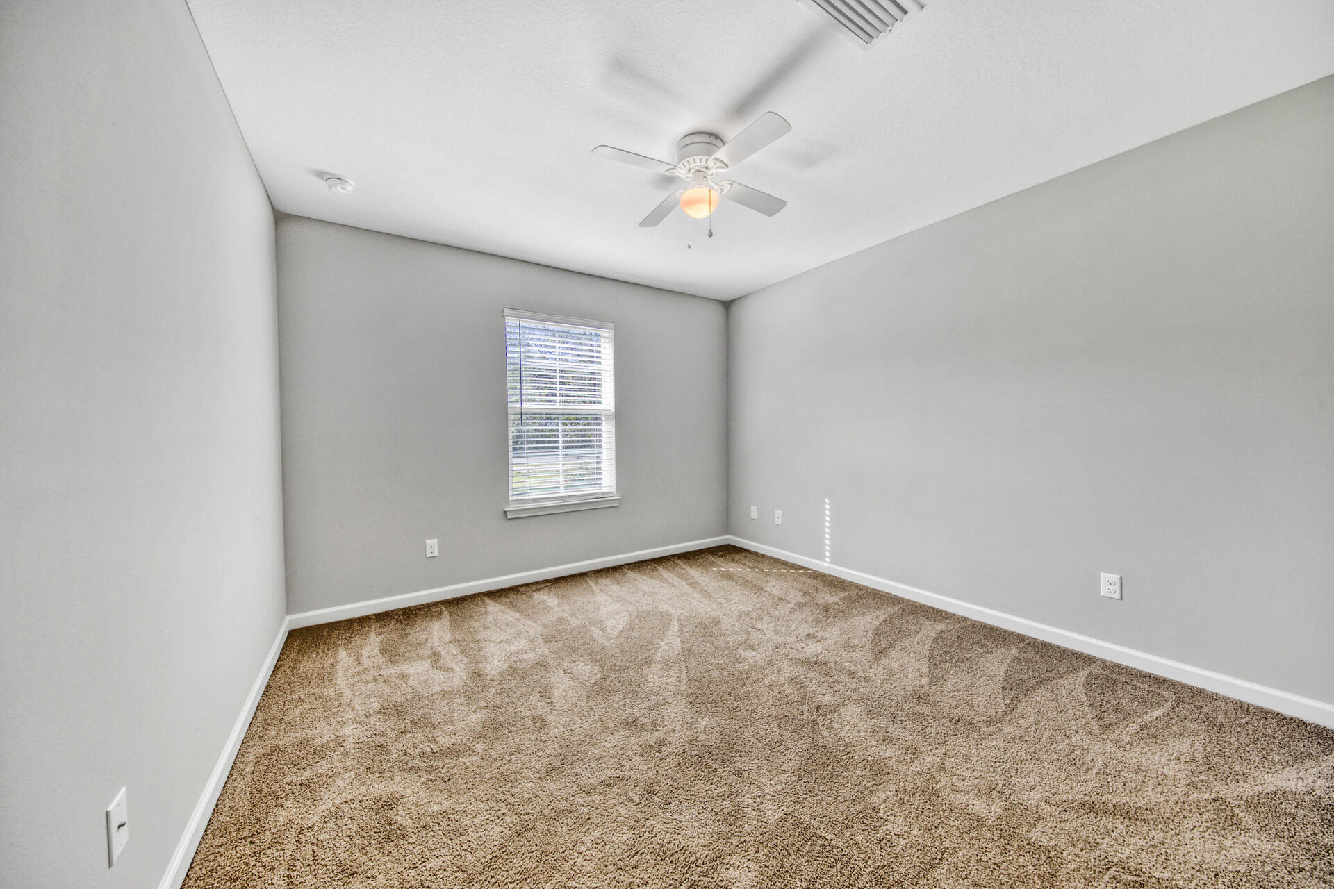 SPRING HILL ESTATES - Residential