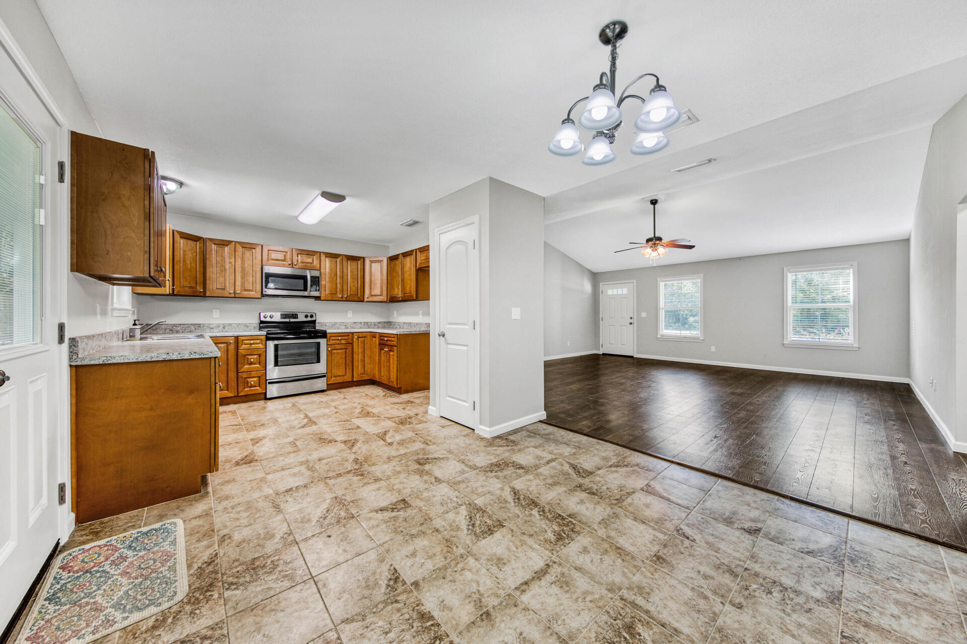 SPRING HILL ESTATES - Residential