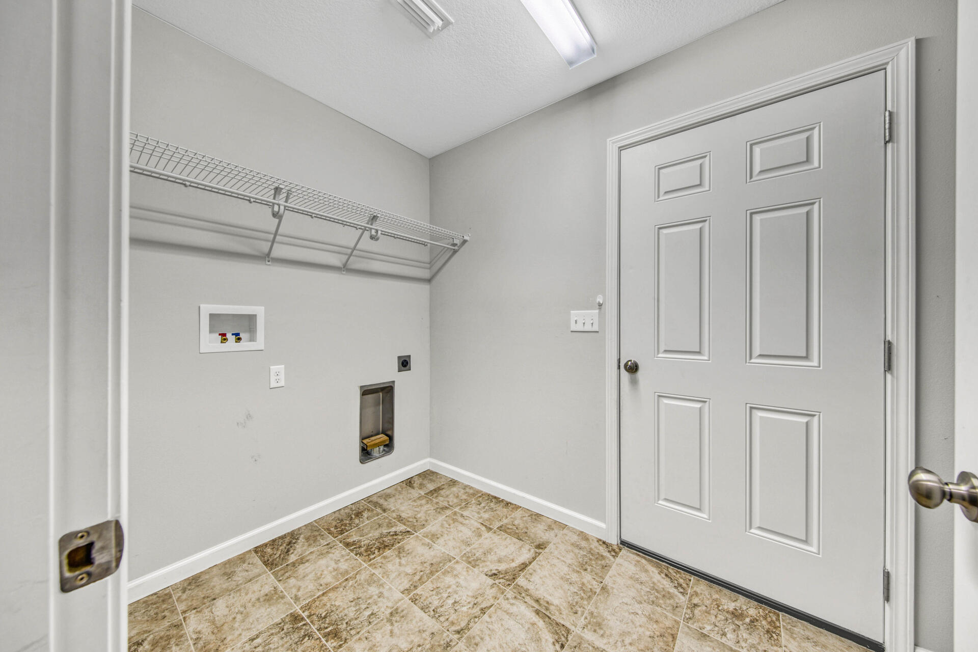 SPRING HILL ESTATES - Residential