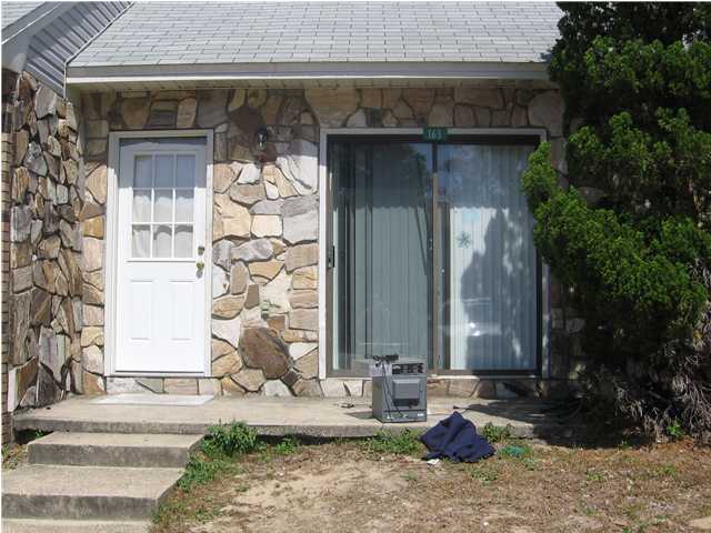 SCOTTWOOD - Residential Lease