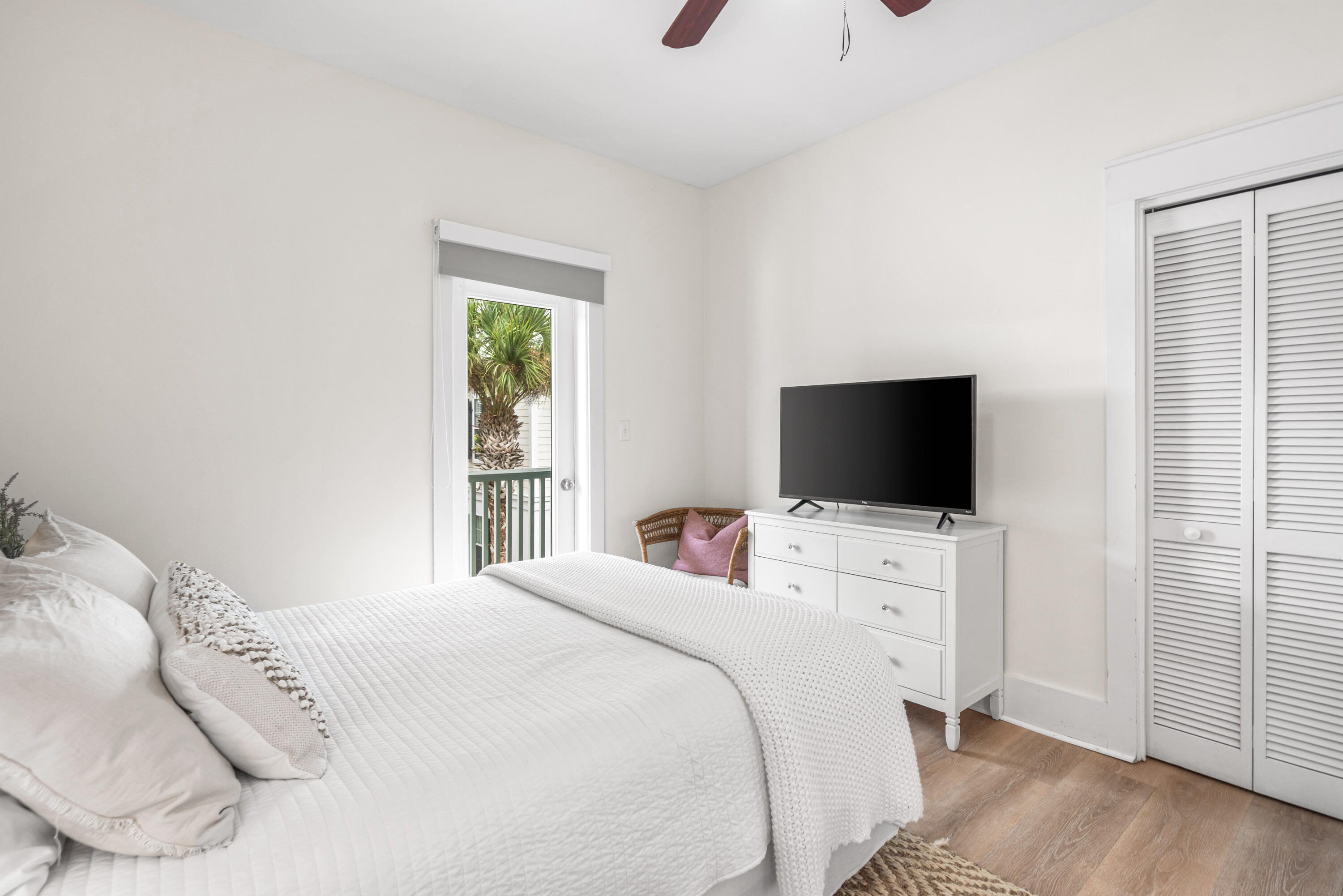 BUNGALOWS AT SEAGROVE BEACH - Residential