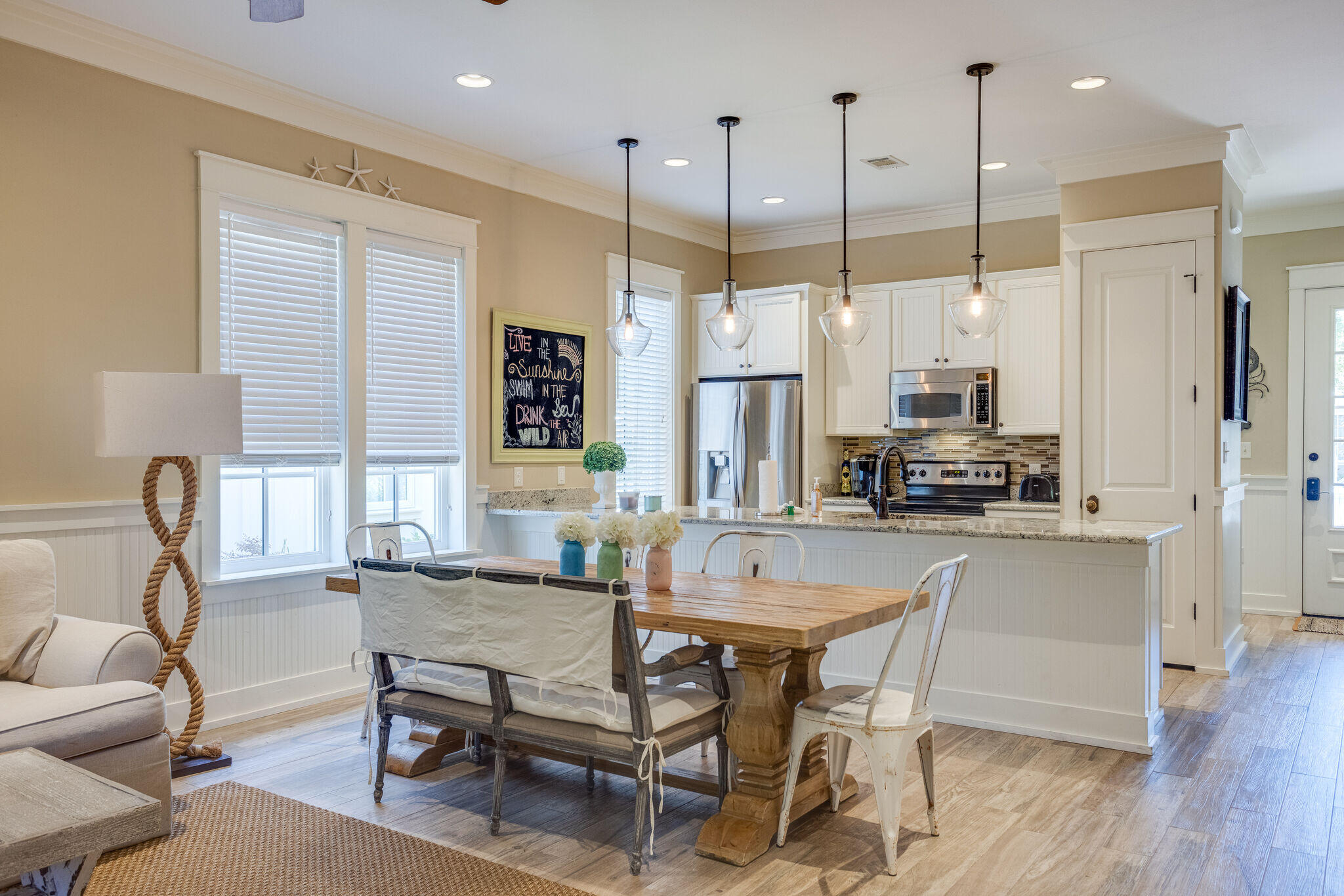 BUNGALOS AT SANDESTIN - Residential
