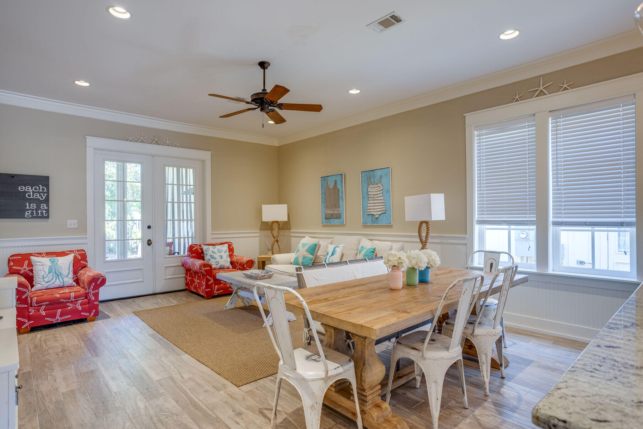 BUNGALOS AT SANDESTIN - Residential