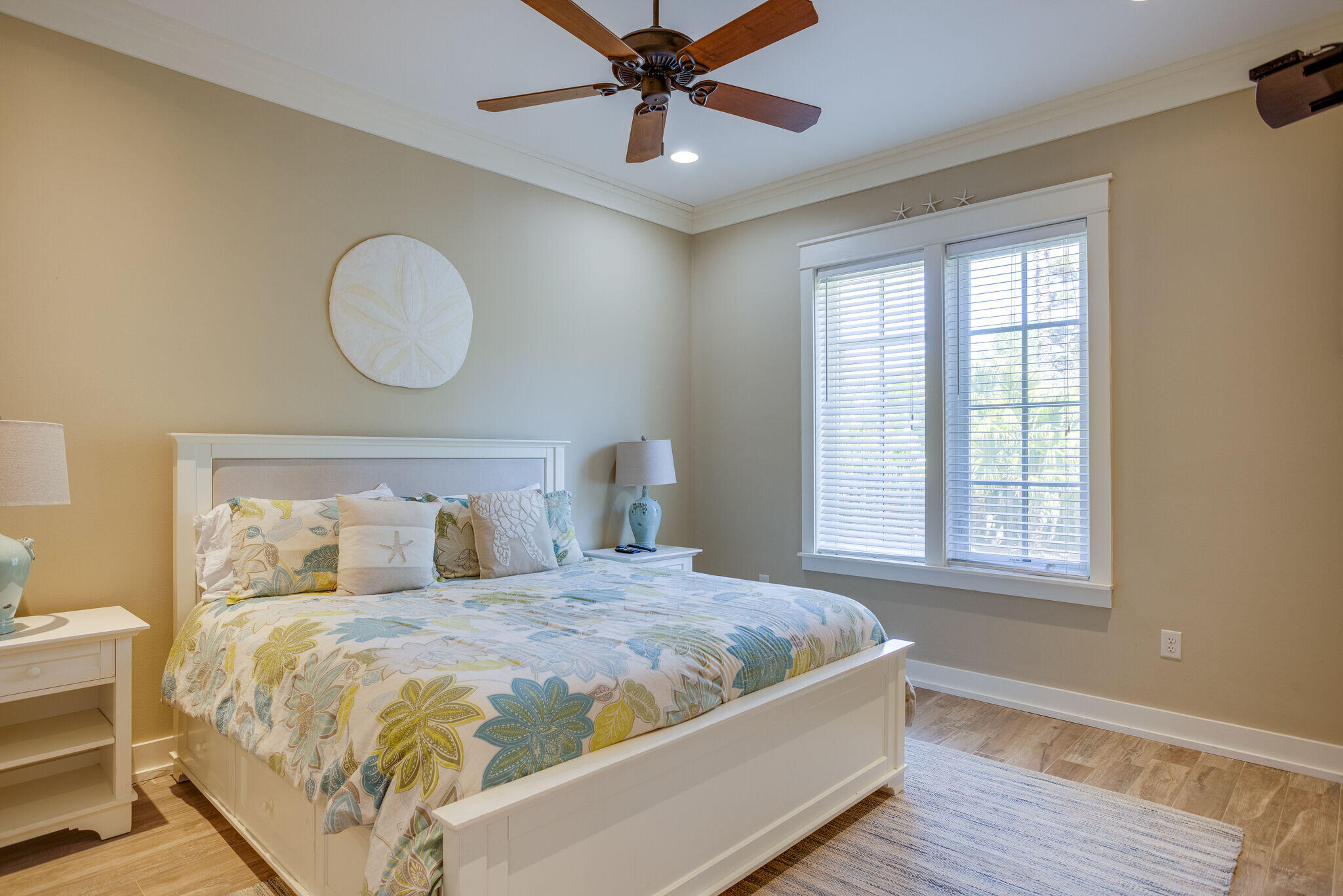 BUNGALOS AT SANDESTIN - Residential