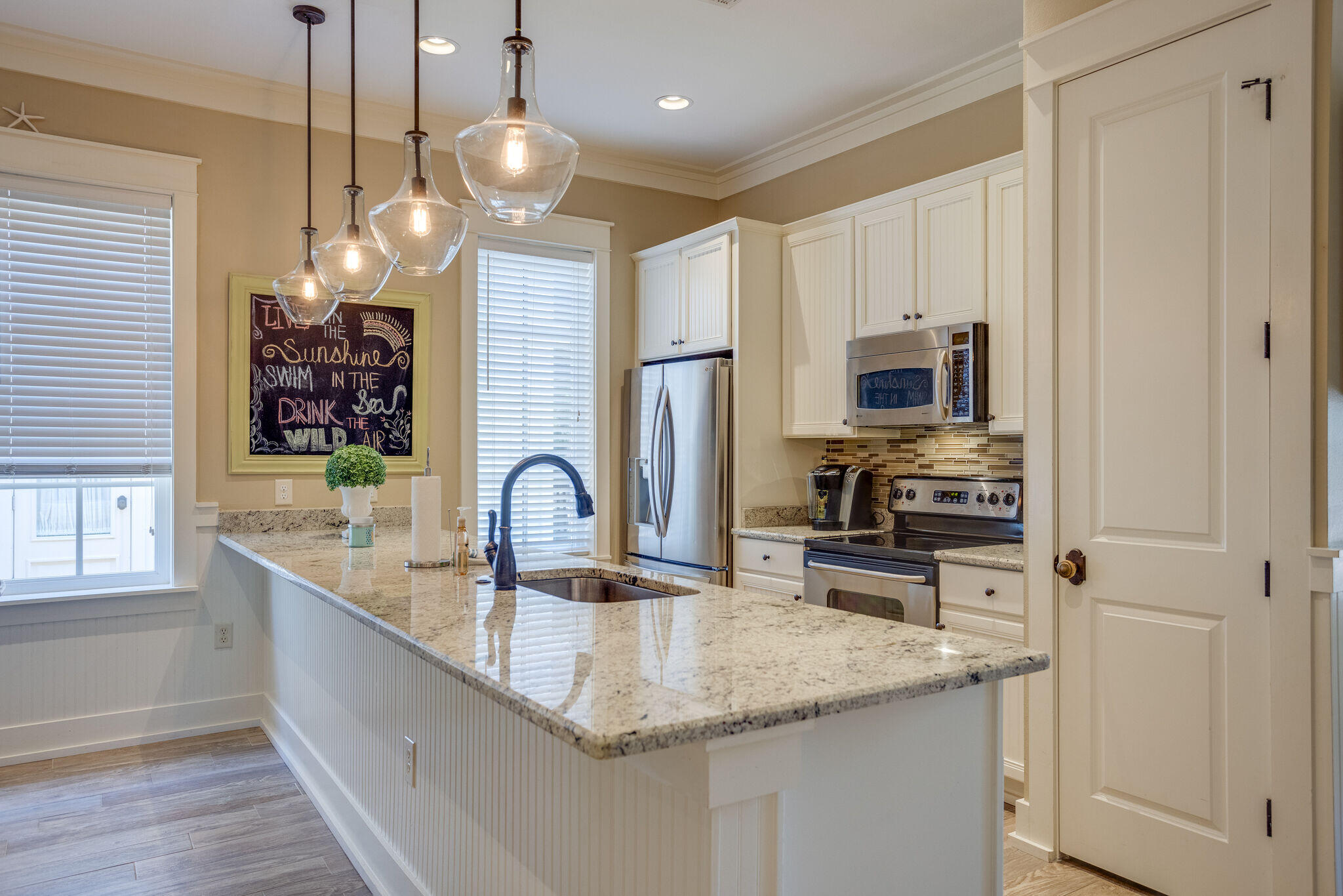 BUNGALOS AT SANDESTIN - Residential