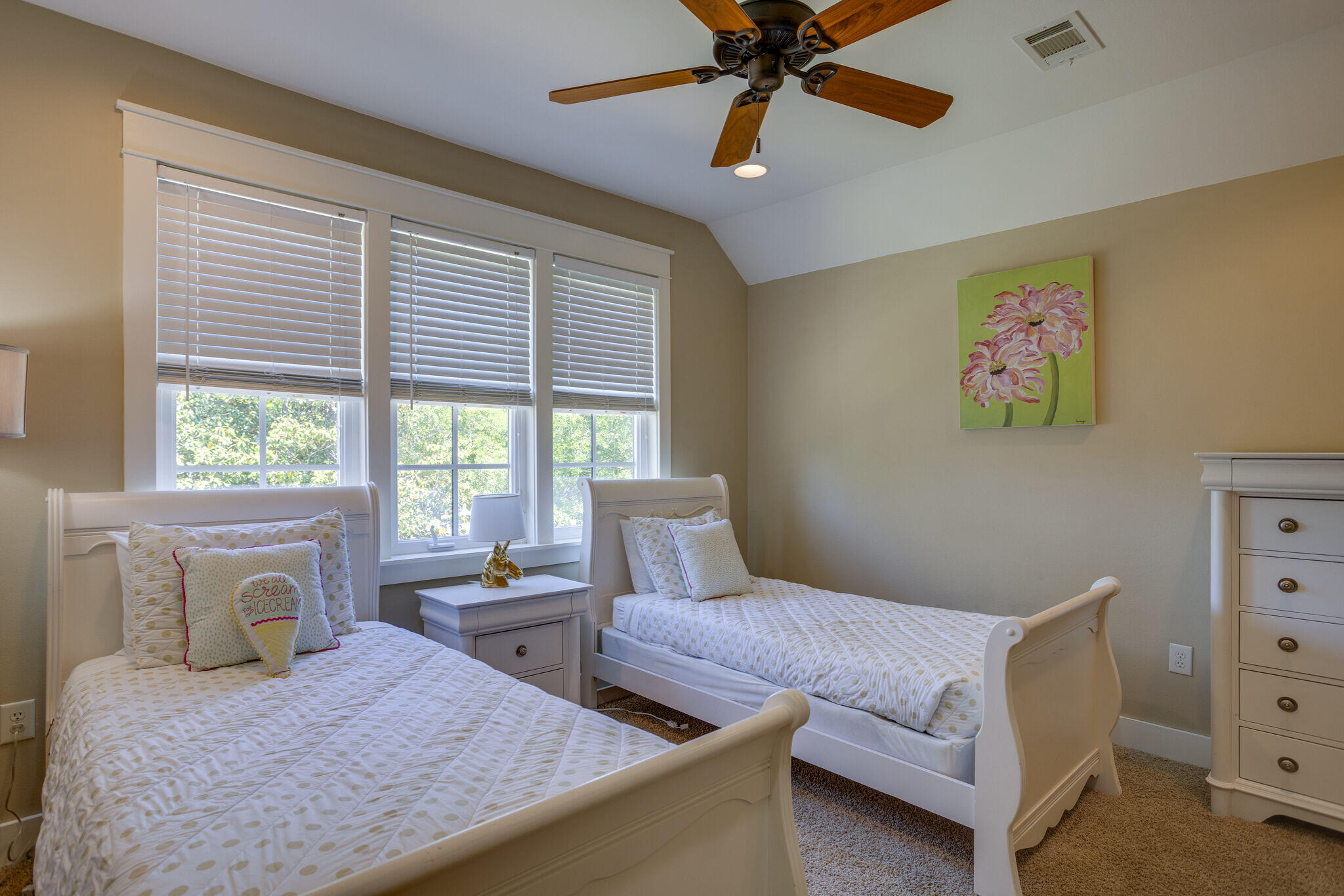 BUNGALOS AT SANDESTIN - Residential