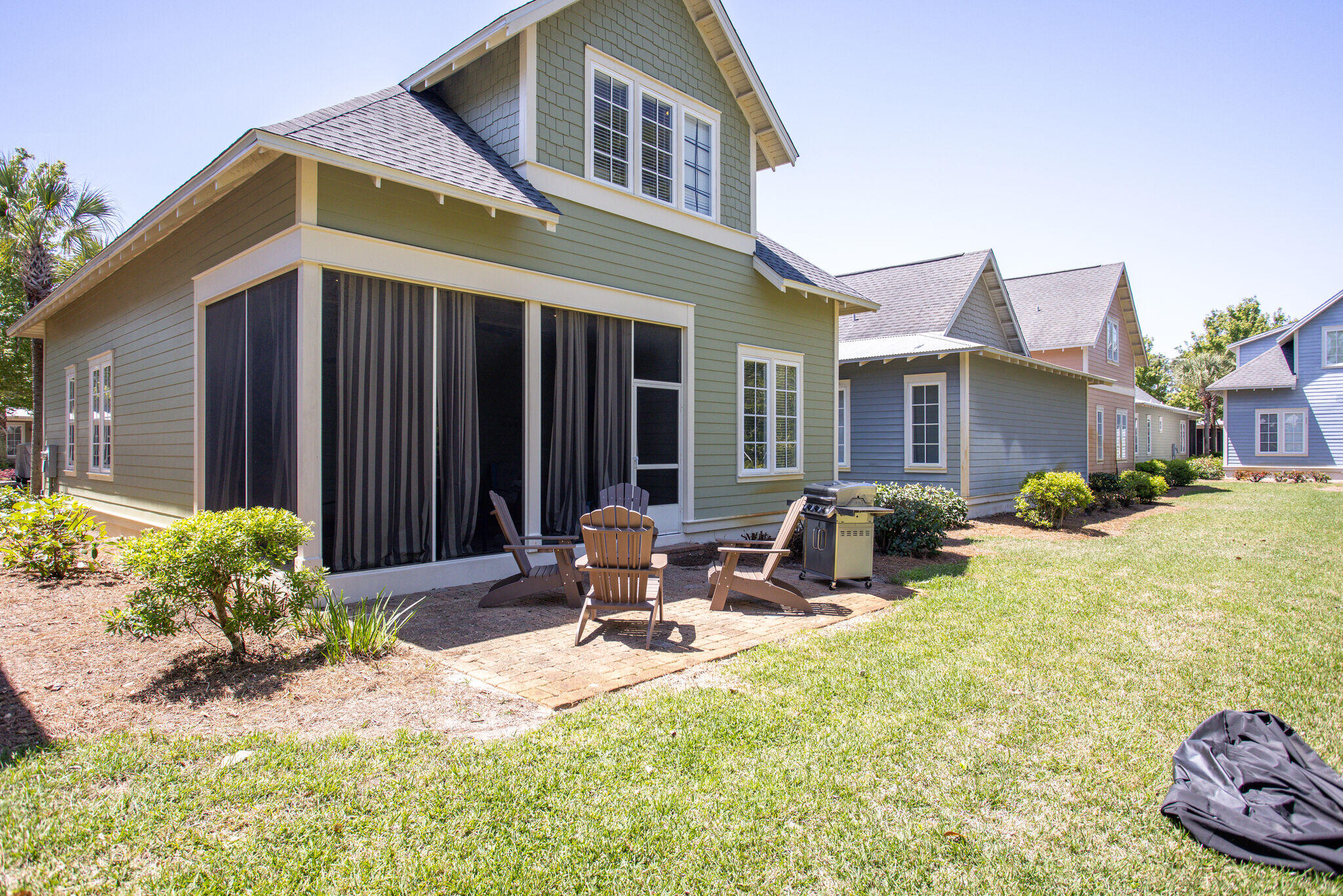 BUNGALOS AT SANDESTIN - Residential