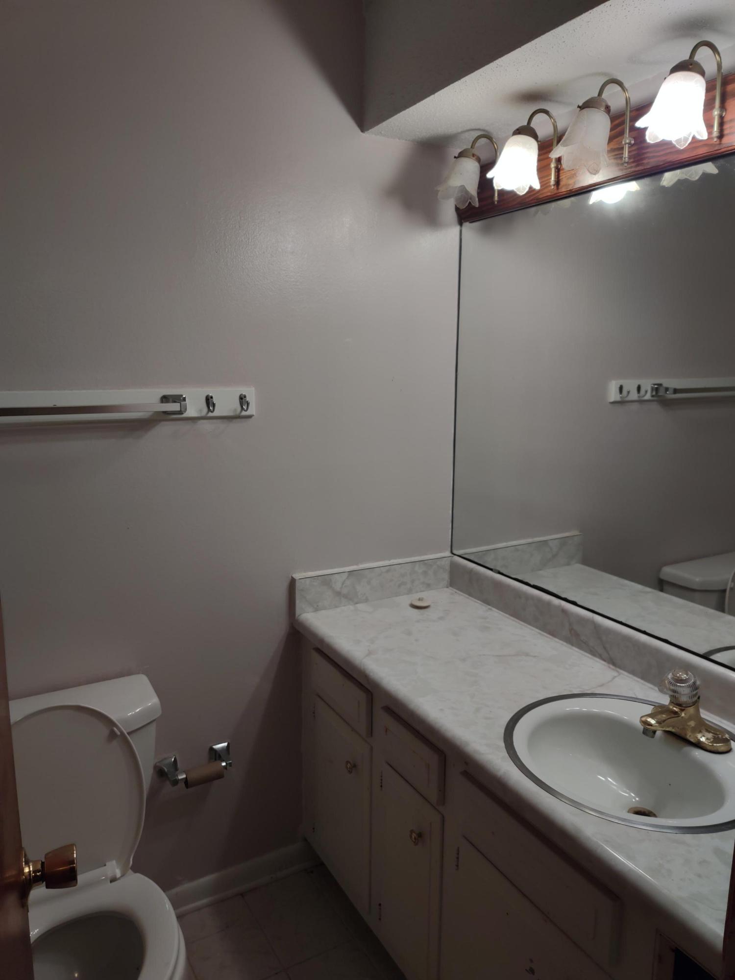 SHERWOOD FOREST - Residential