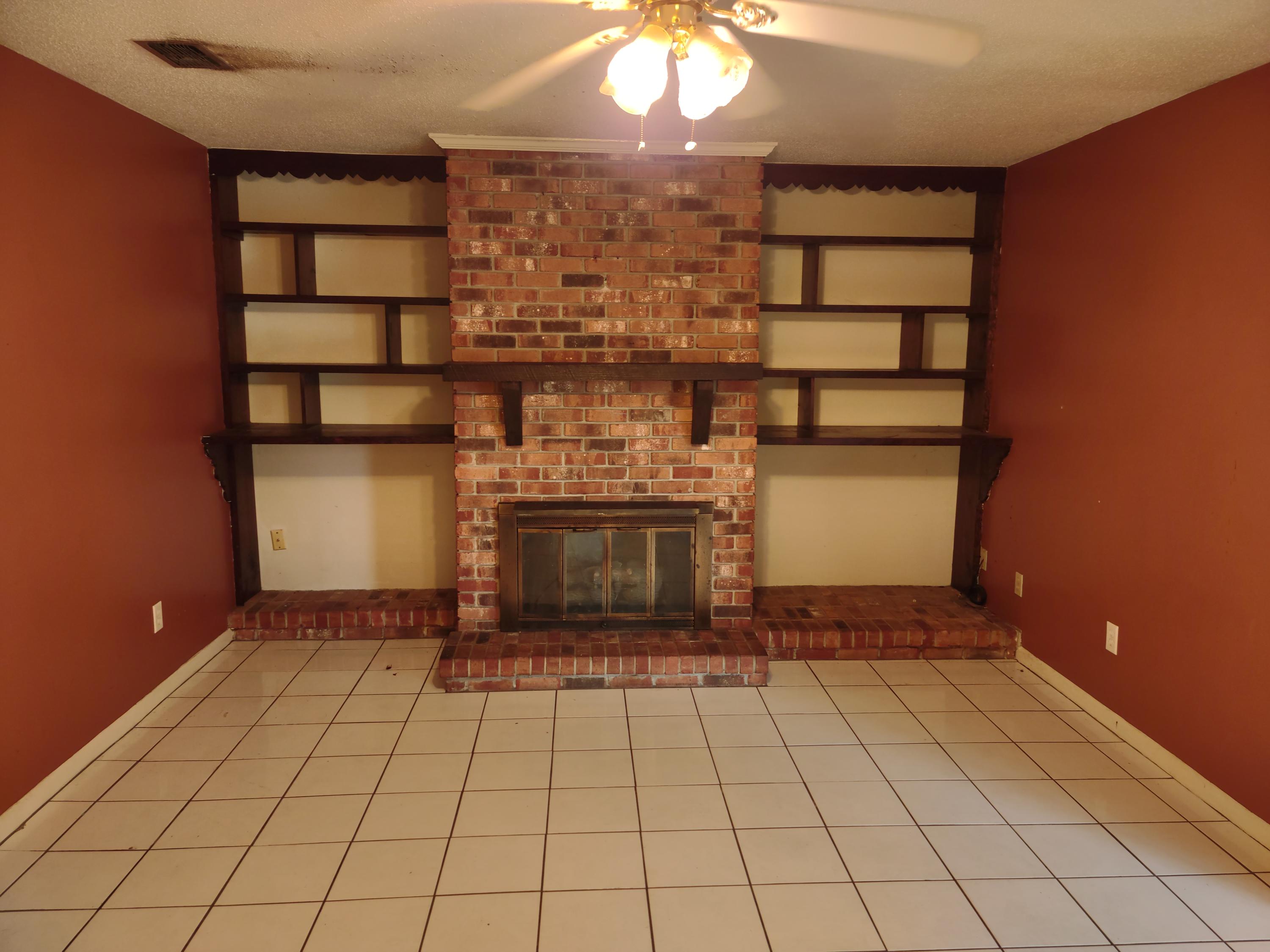 SHERWOOD FOREST - Residential