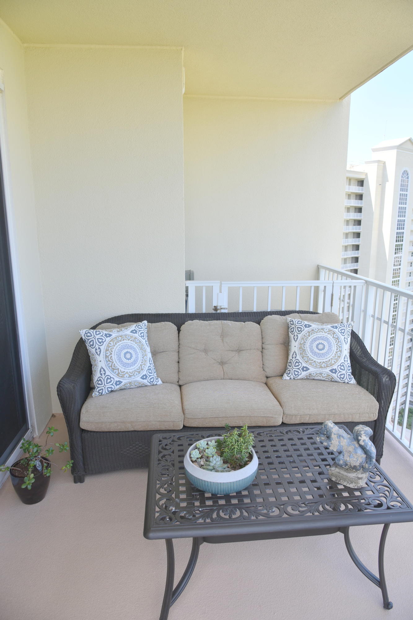 ARIEL DUNES I - Residential