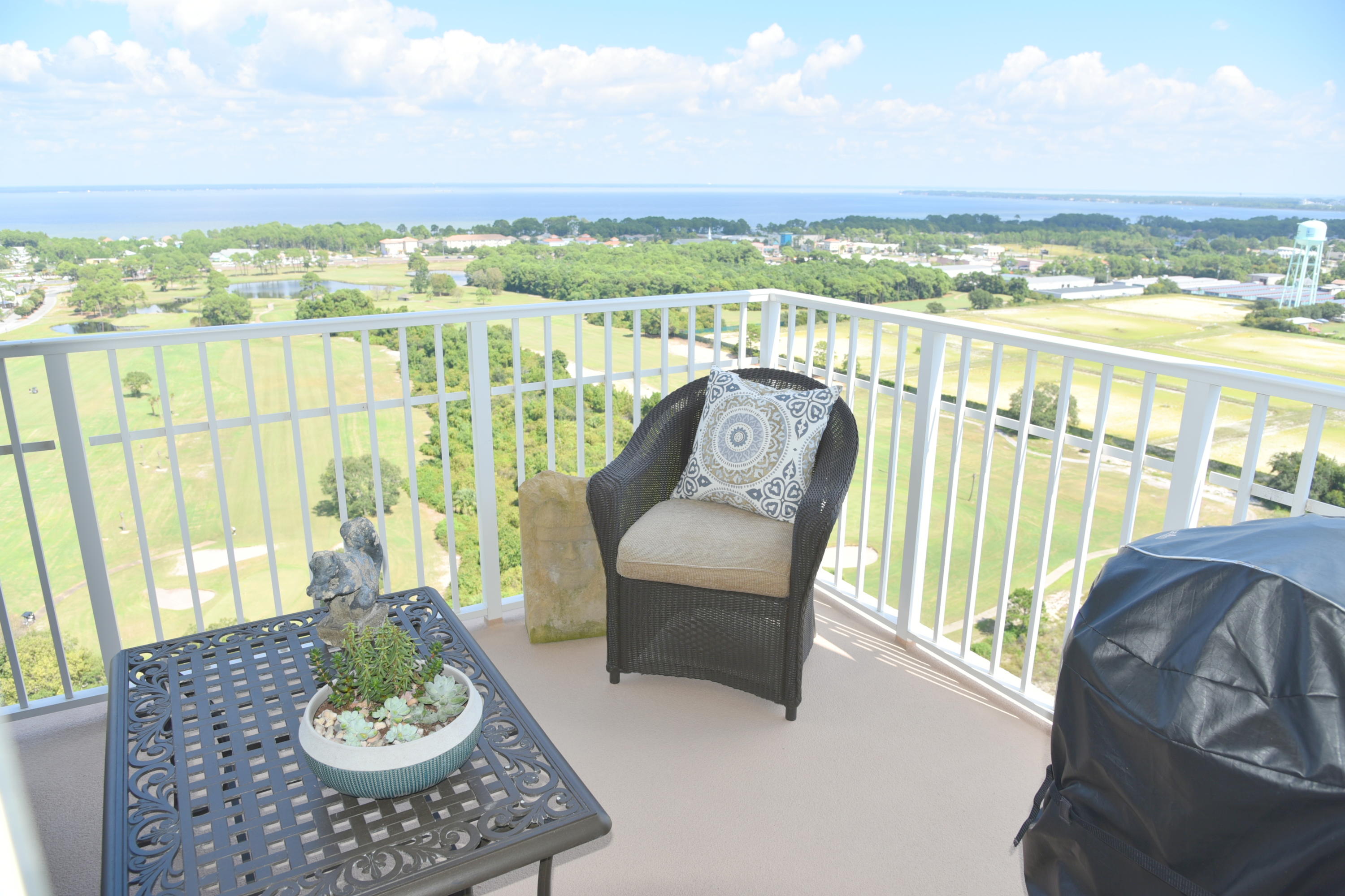 ARIEL DUNES I - Residential