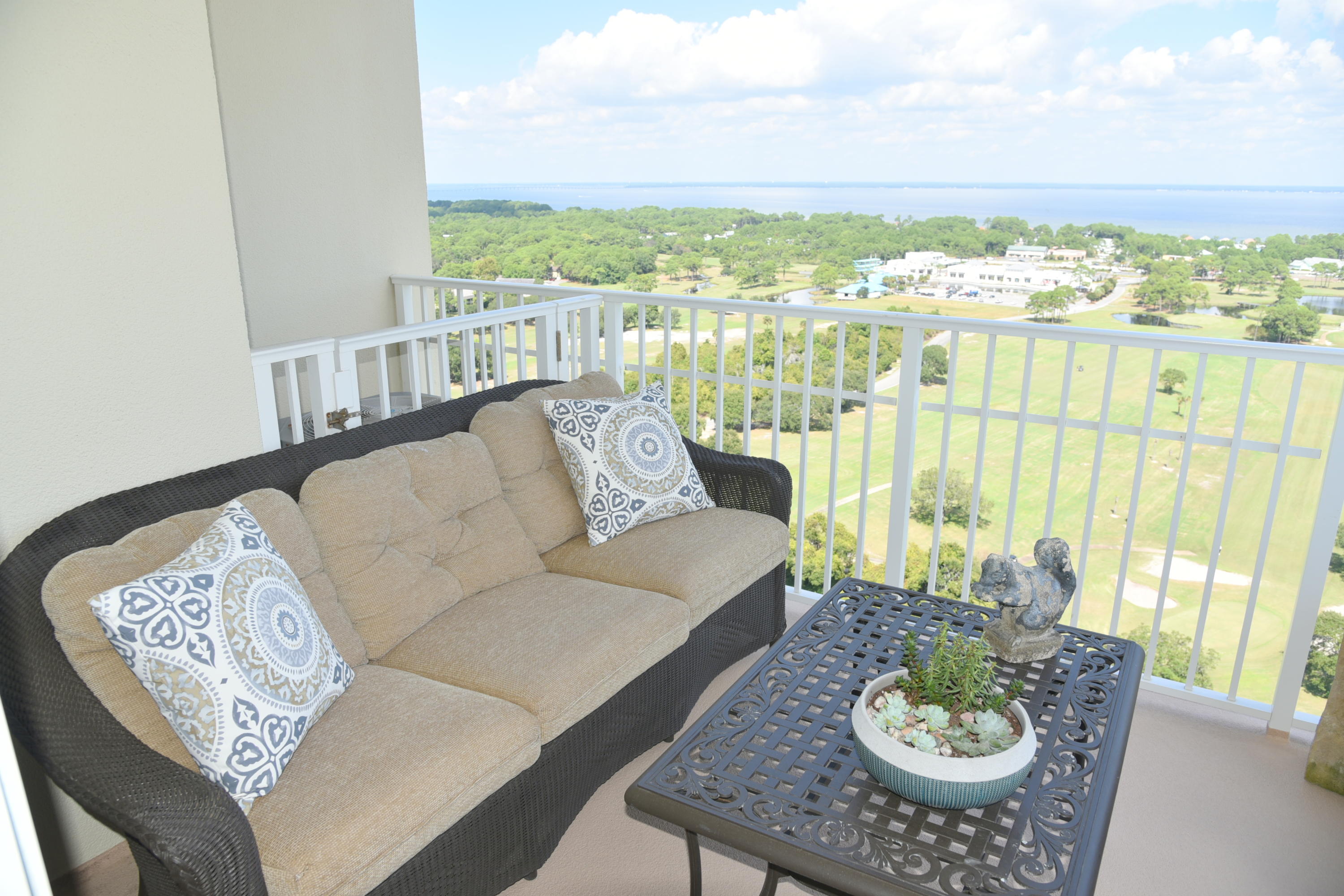 ARIEL DUNES I - Residential