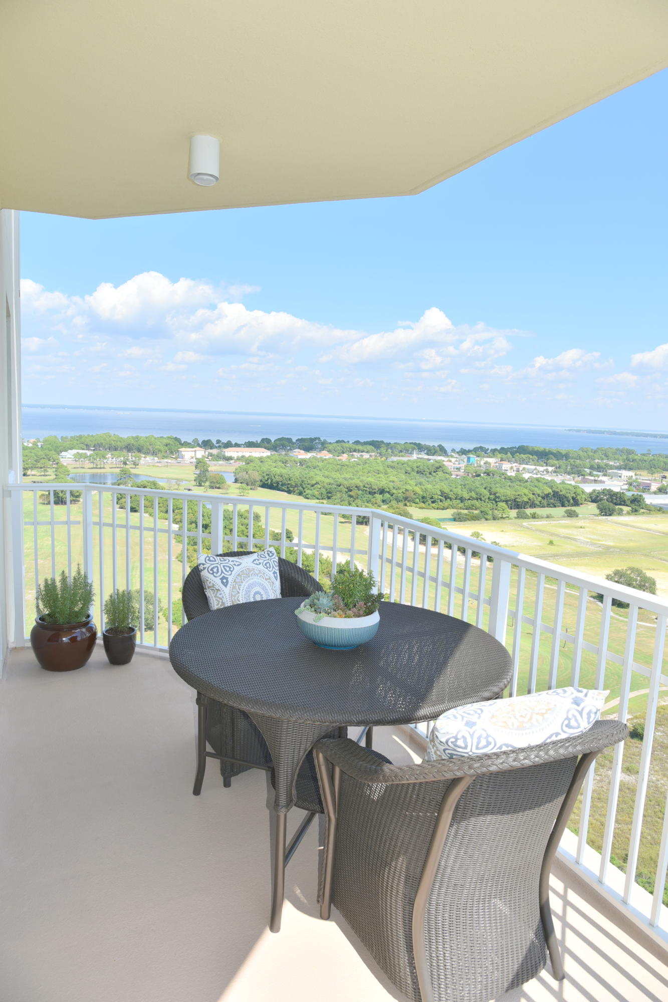 ARIEL DUNES I - Residential