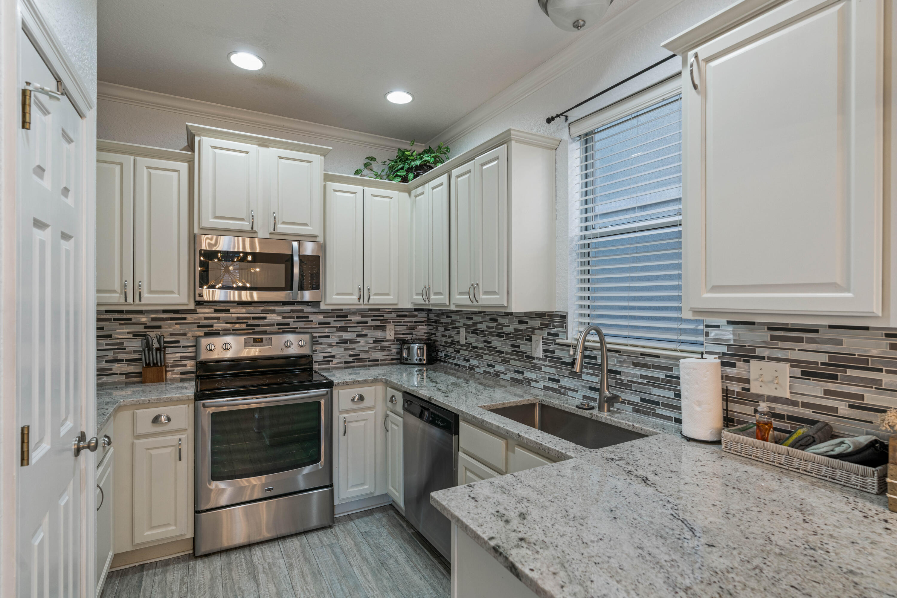 VILLAGES OF CRYSTAL BEACH - Residential