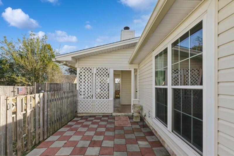 COUNTRYVIEW EST - Residential