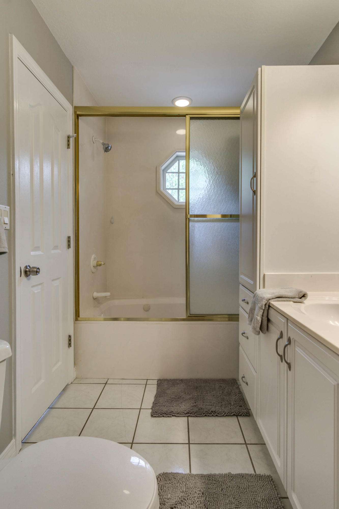 HOLIDAY SHORES ESTATES - Residential