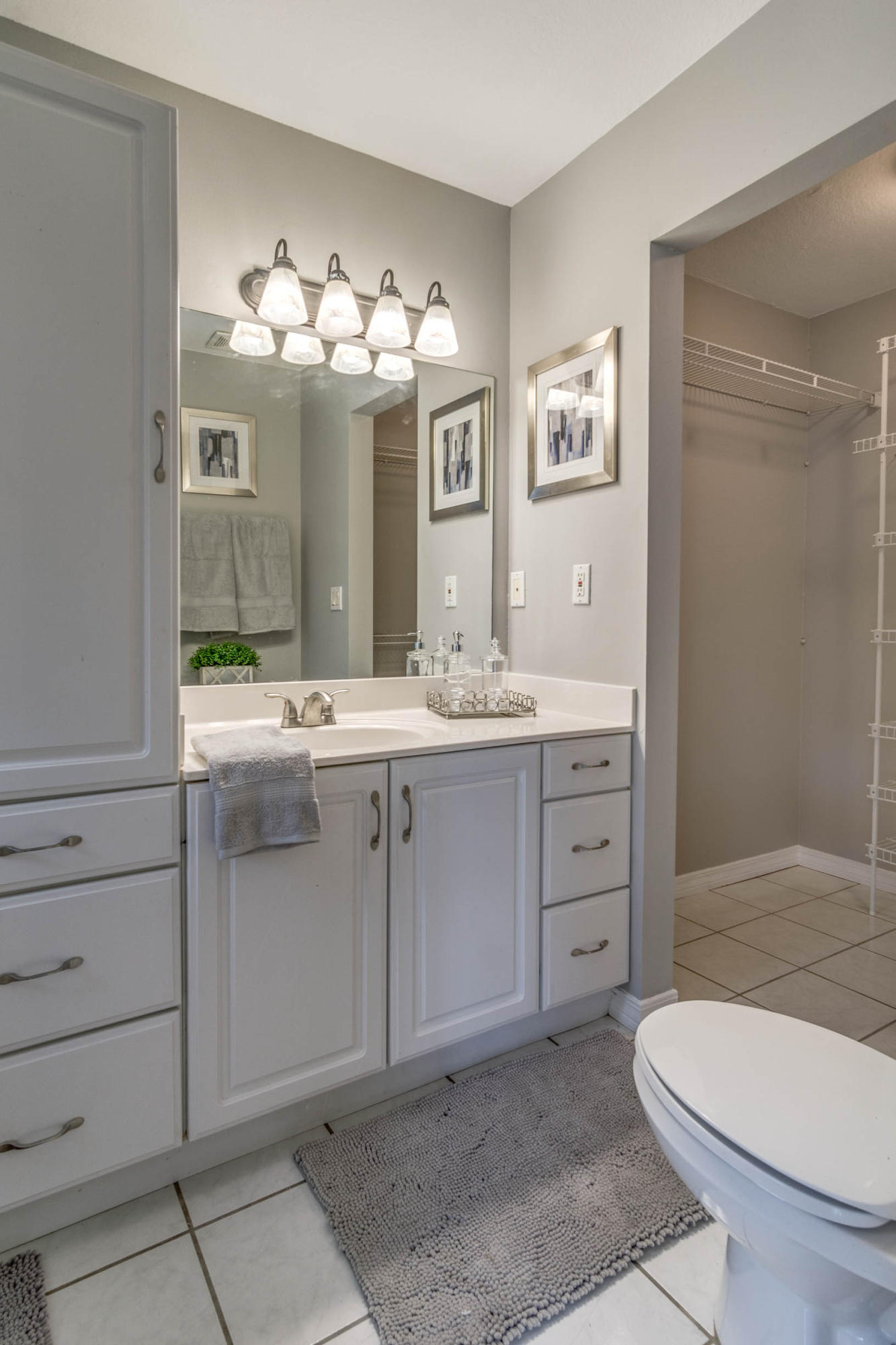 HOLIDAY SHORES ESTATES - Residential