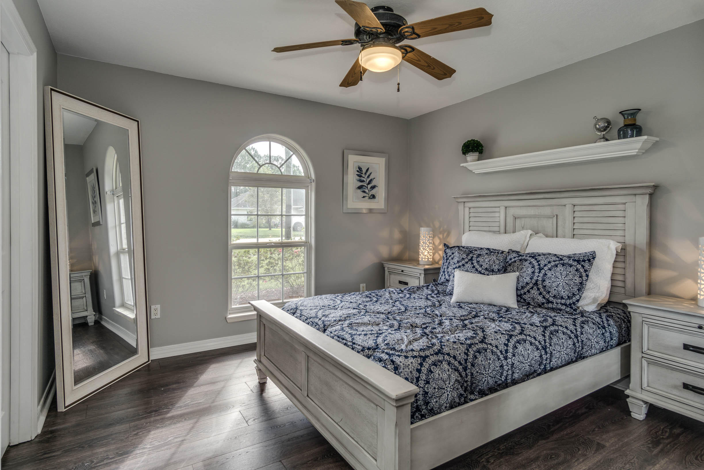 HOLIDAY SHORES ESTATES - Residential