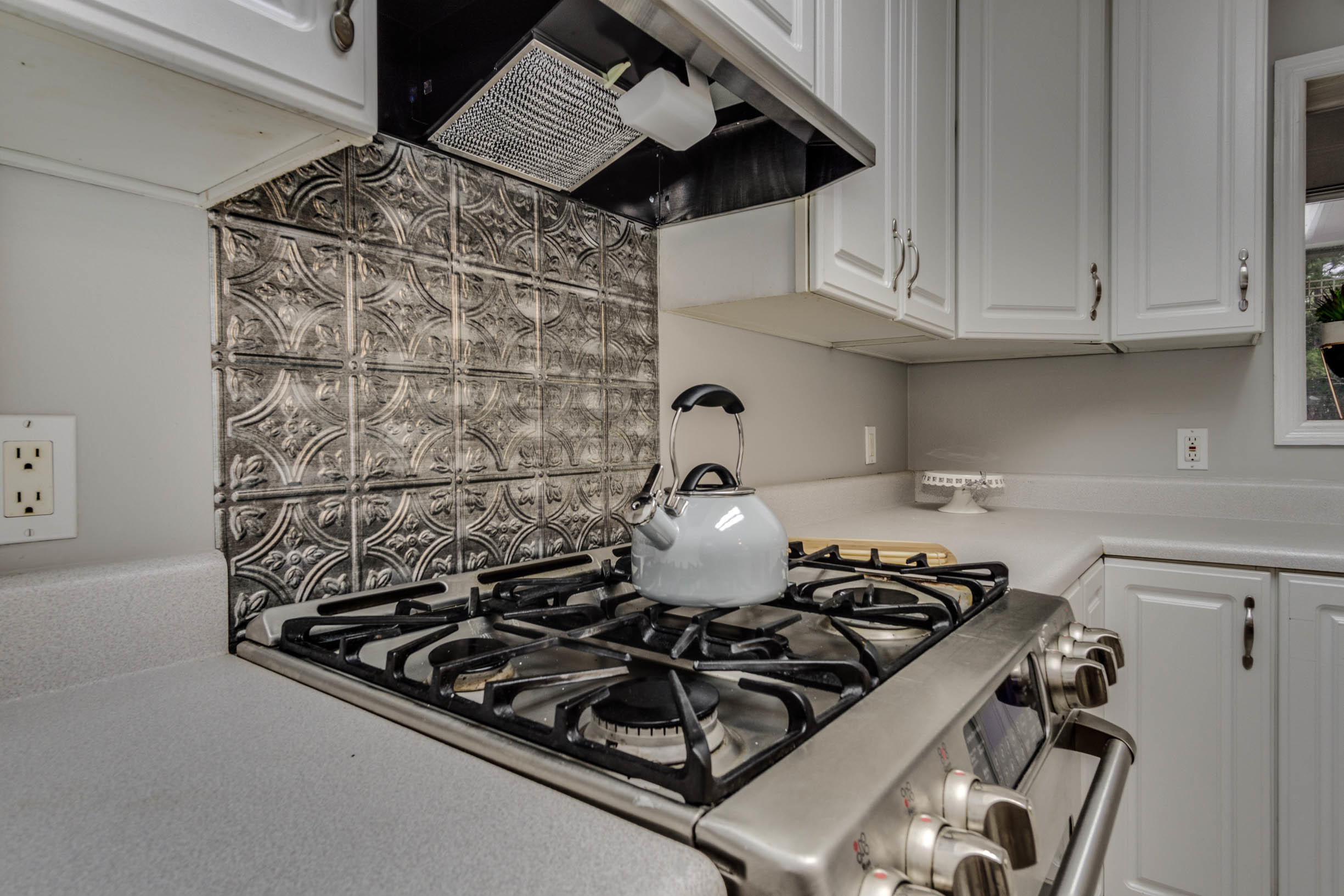 HOLIDAY SHORES ESTATES - Residential