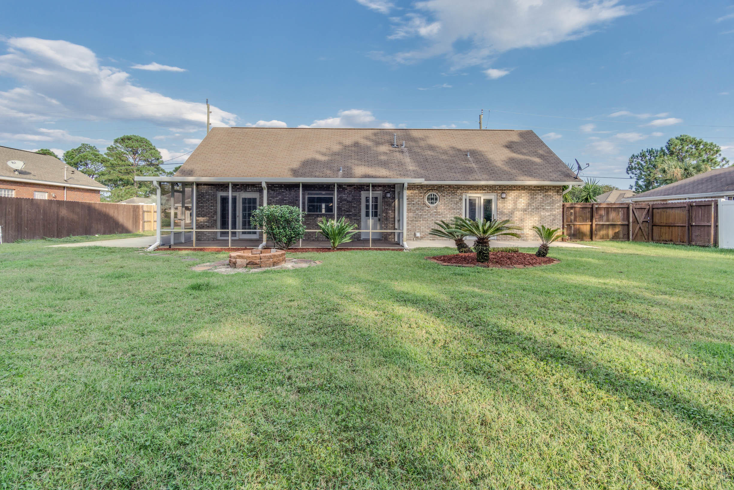 HOLIDAY SHORES ESTATES - Residential