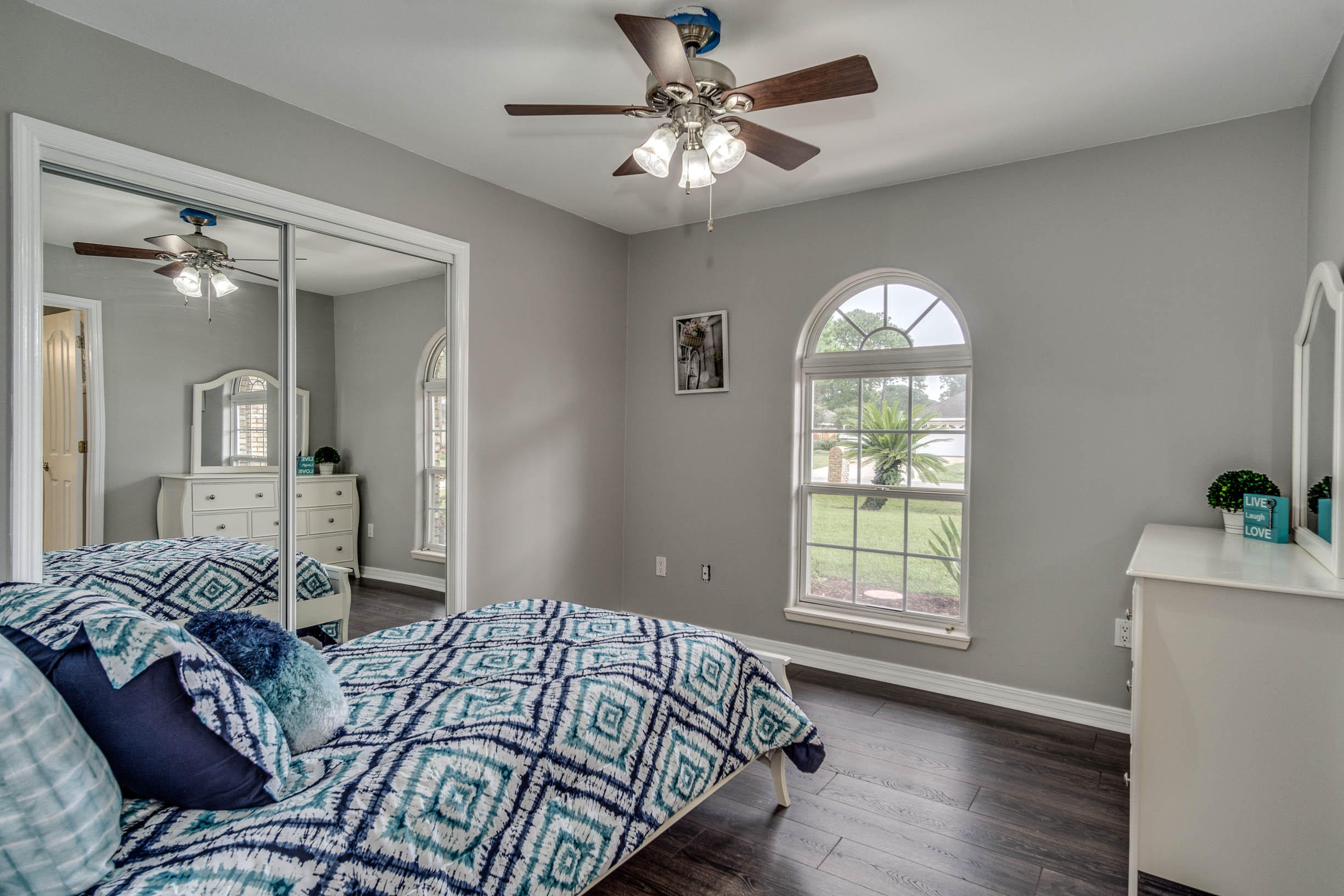 HOLIDAY SHORES ESTATES - Residential