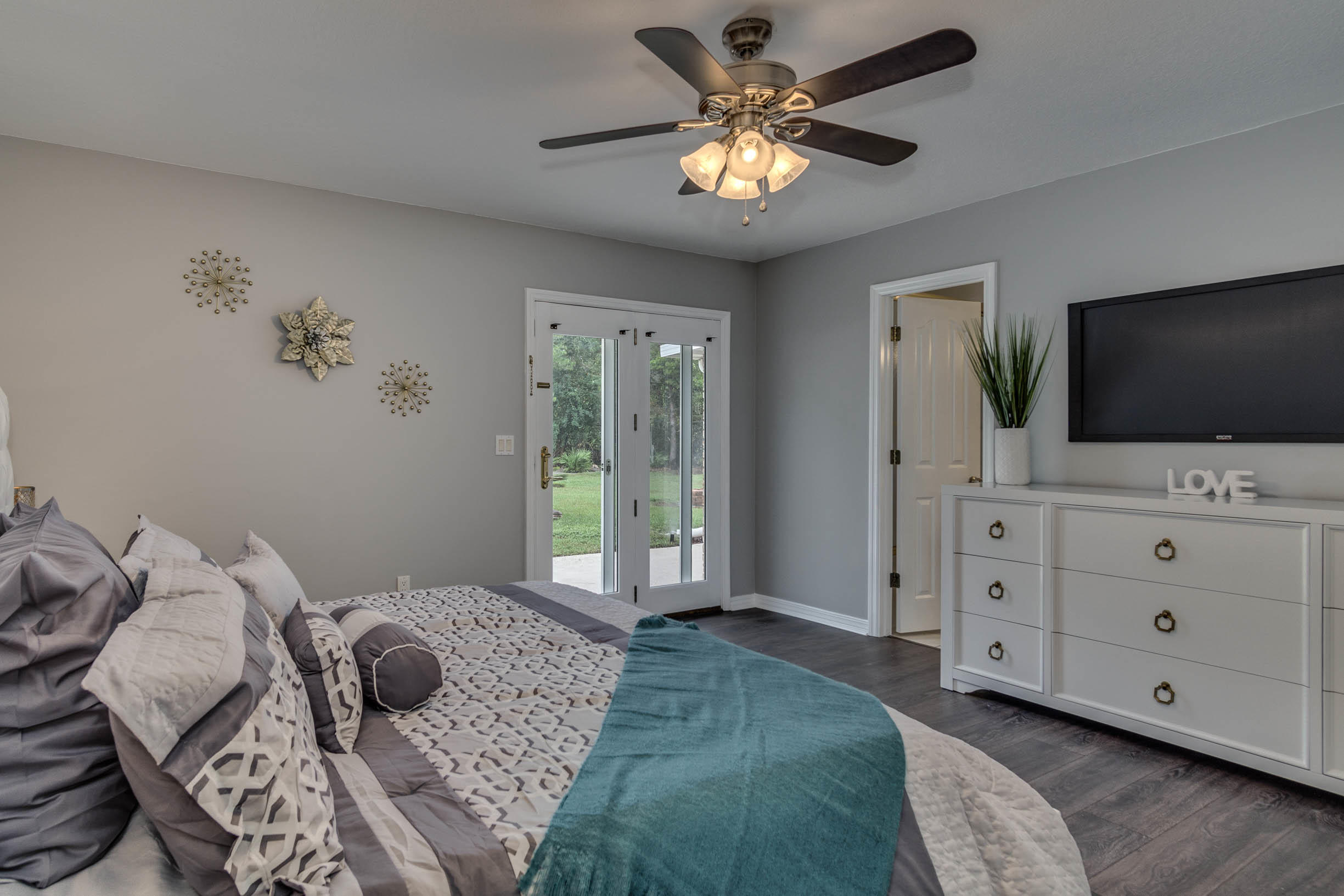 HOLIDAY SHORES ESTATES - Residential