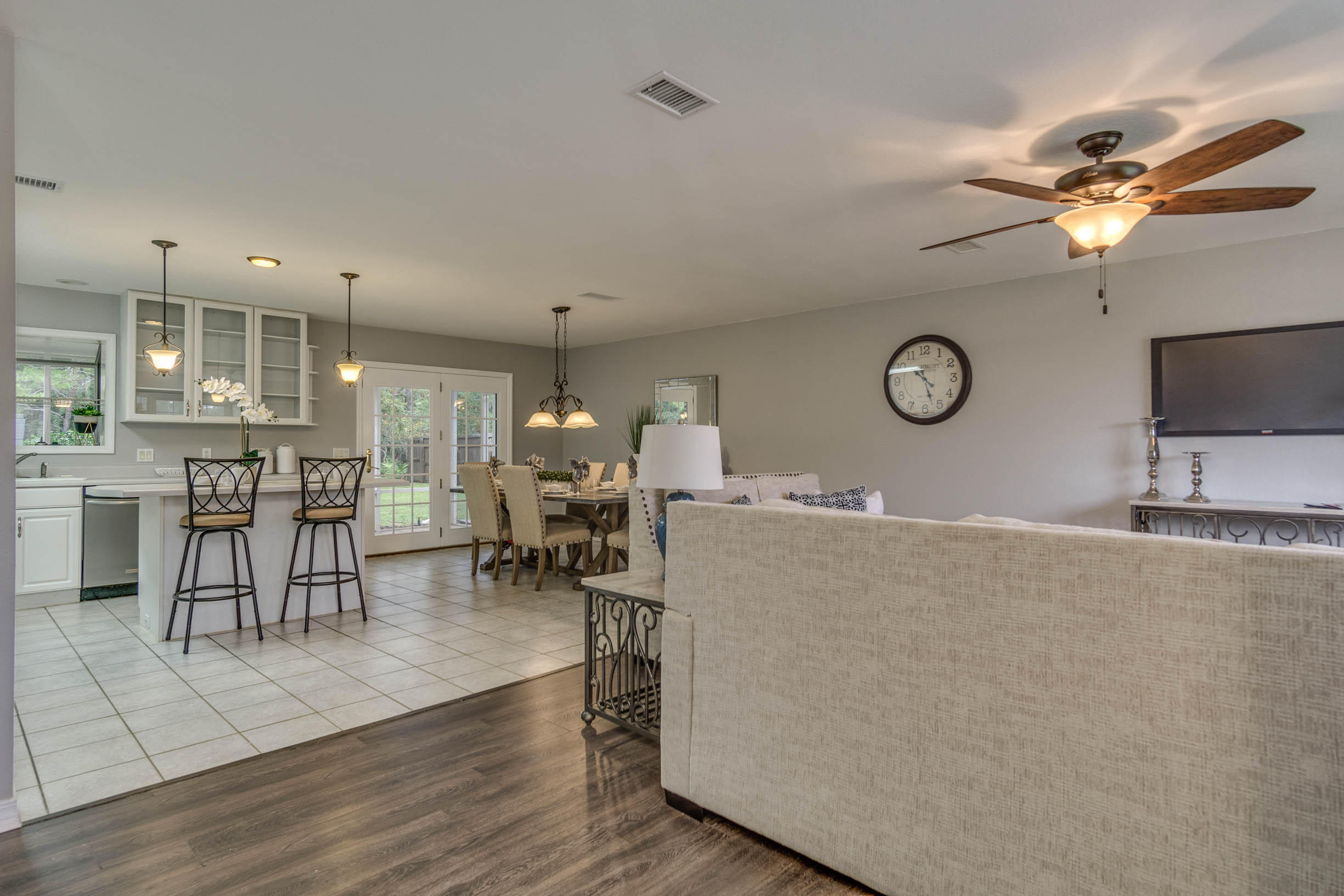 HOLIDAY SHORES ESTATES - Residential