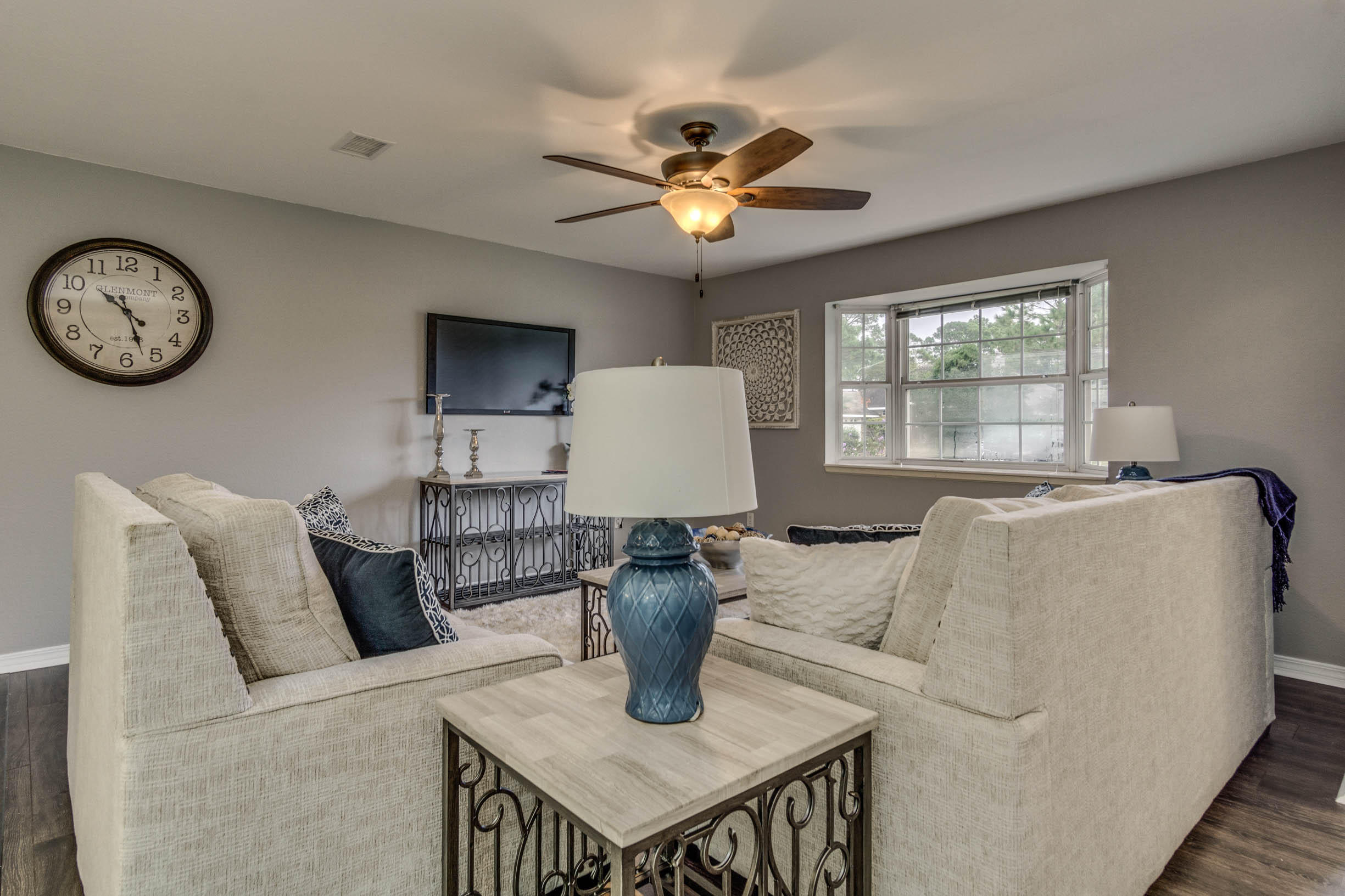 HOLIDAY SHORES ESTATES - Residential